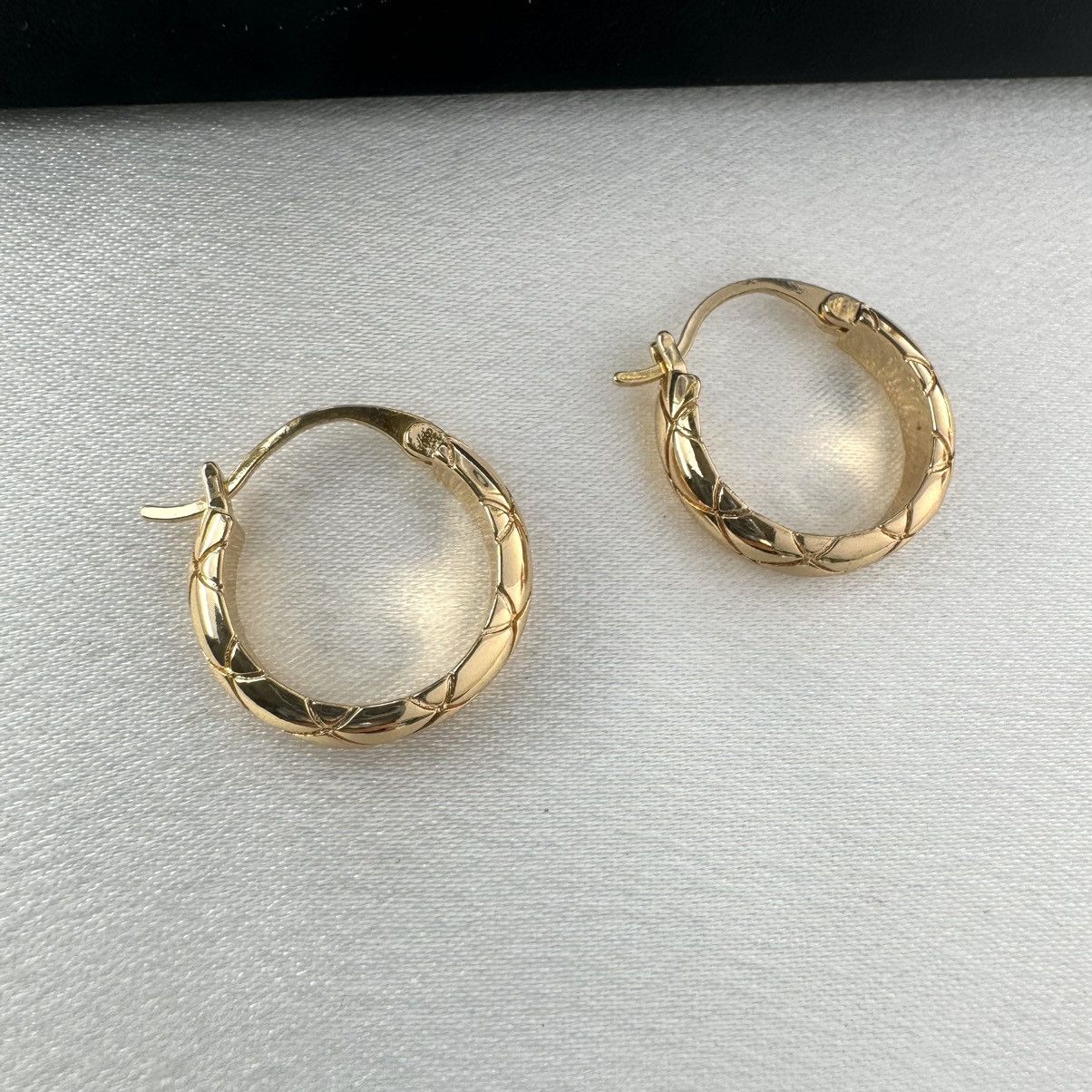 Designer Polished Metal Texture Gold Hoop Earrings for Women Size ONE SIZE - 1 Thumbnail