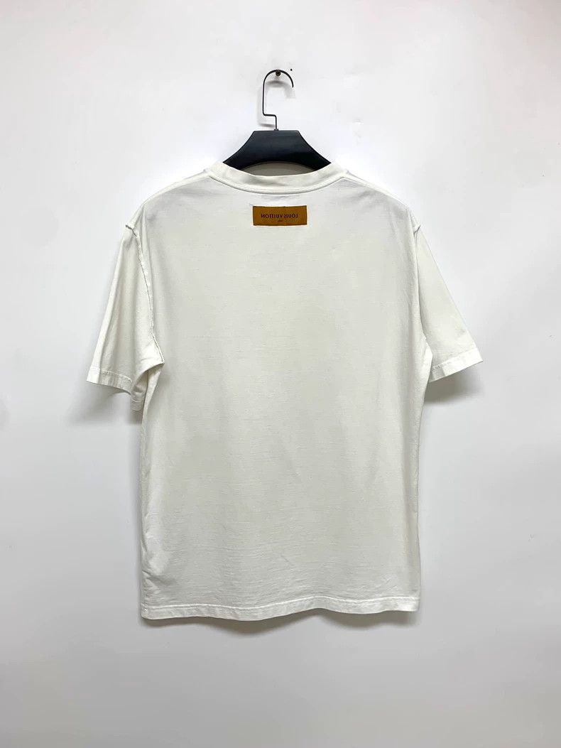 Louis Vuitton Louis Vuitton Pure white embossed short sleeves Size US XL / EU 56 / 4 - 8 Thumbnail