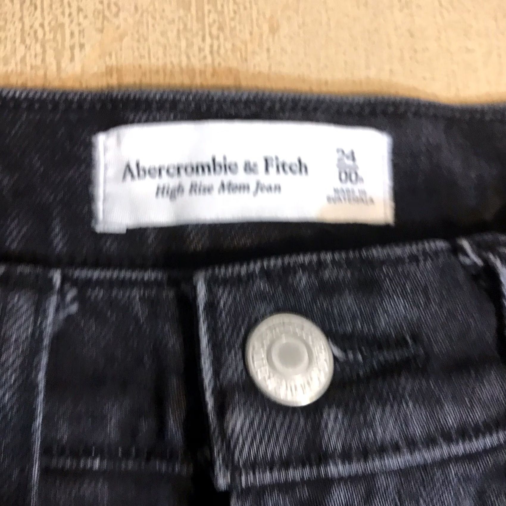 Abercrombie & Fitch Abercrombie & Fitch Mom Jeans Black Dark Wash Distressed Womens 00 X 25 90s Size 42" / US 20 - 7 Thumbnail