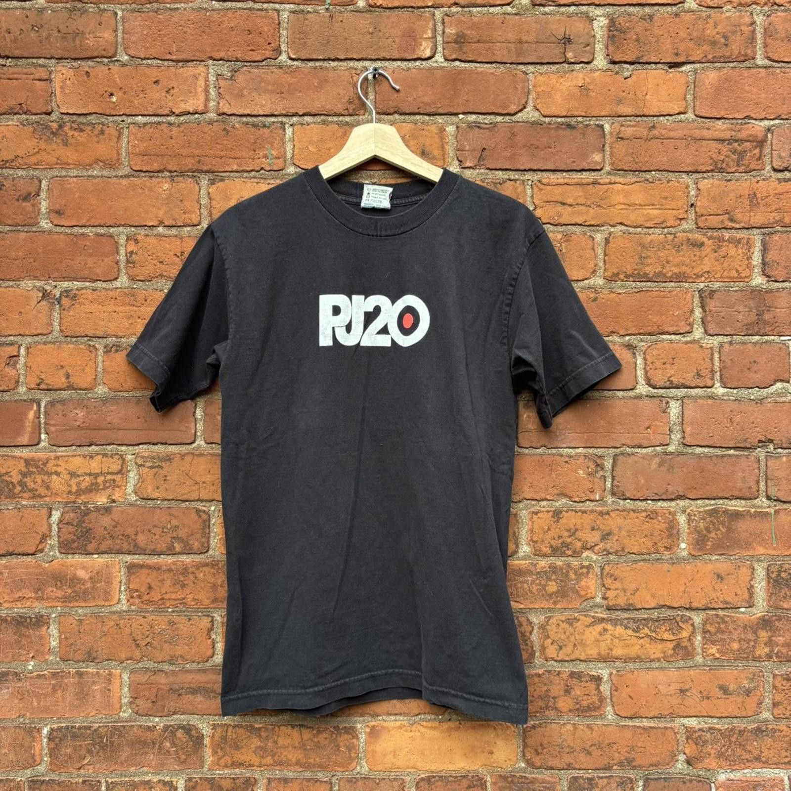 Other vintage pearl jam 20 tour t shirt 2011 M Size US M / EU 48-50 / 2 - 1 Thumbnail