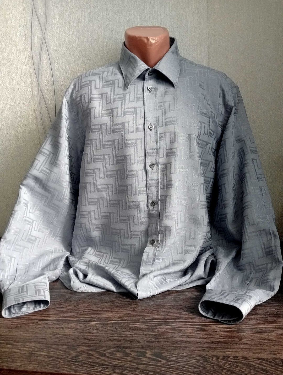 Versace Versace Classic Monogram Vintage Shirt Size US L / EU 52-54 / 3 - 1 Thumbnail