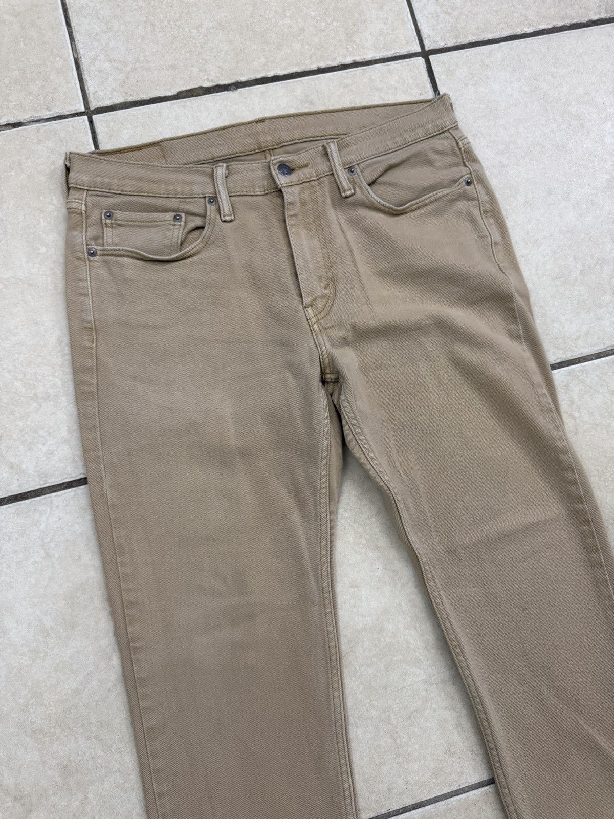 Levi's Levi’s 514 Slim Straight Beige Denim Jeans Size 33 Size US 33 - 2 Thumbnail