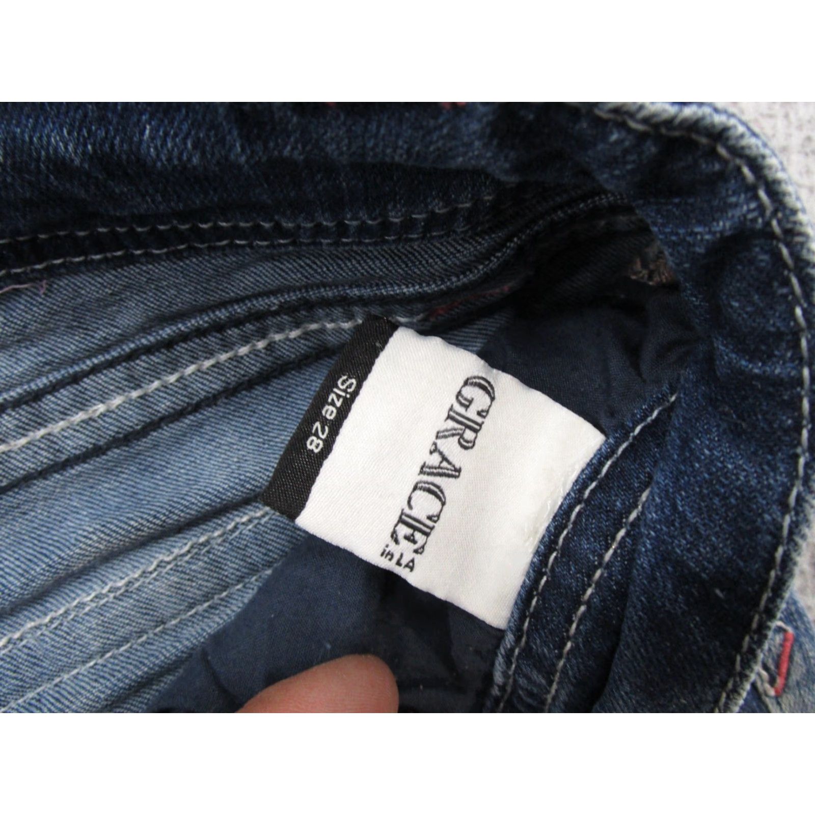 Grace in LA Grace In LA Denim Shorts Embroidered Stretch Cuffed Flap Pocket 5-Pocket Size 28 Blue Womens Casual Summer Spring Vintage: No (not vintage) Size 28" / US 6 / IT 42 - 3 Thumbnail