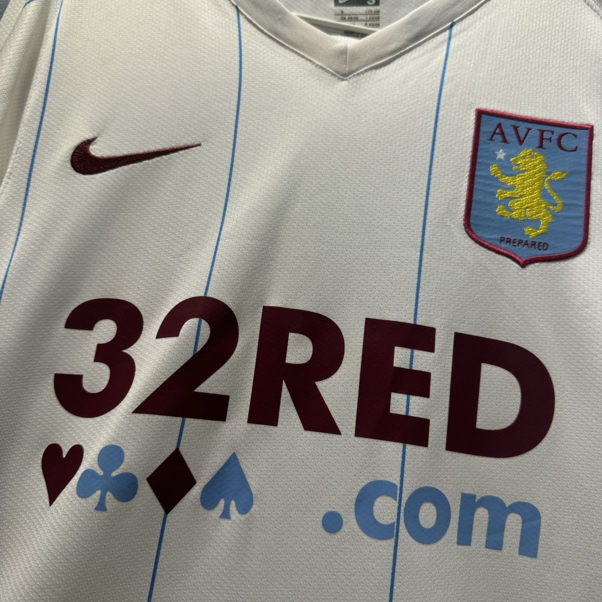 Nike Aston Villa 08/09 player issue L/S away shirt #7 Young Size US S / EU 44-46 / 1 - 3 Thumbnail