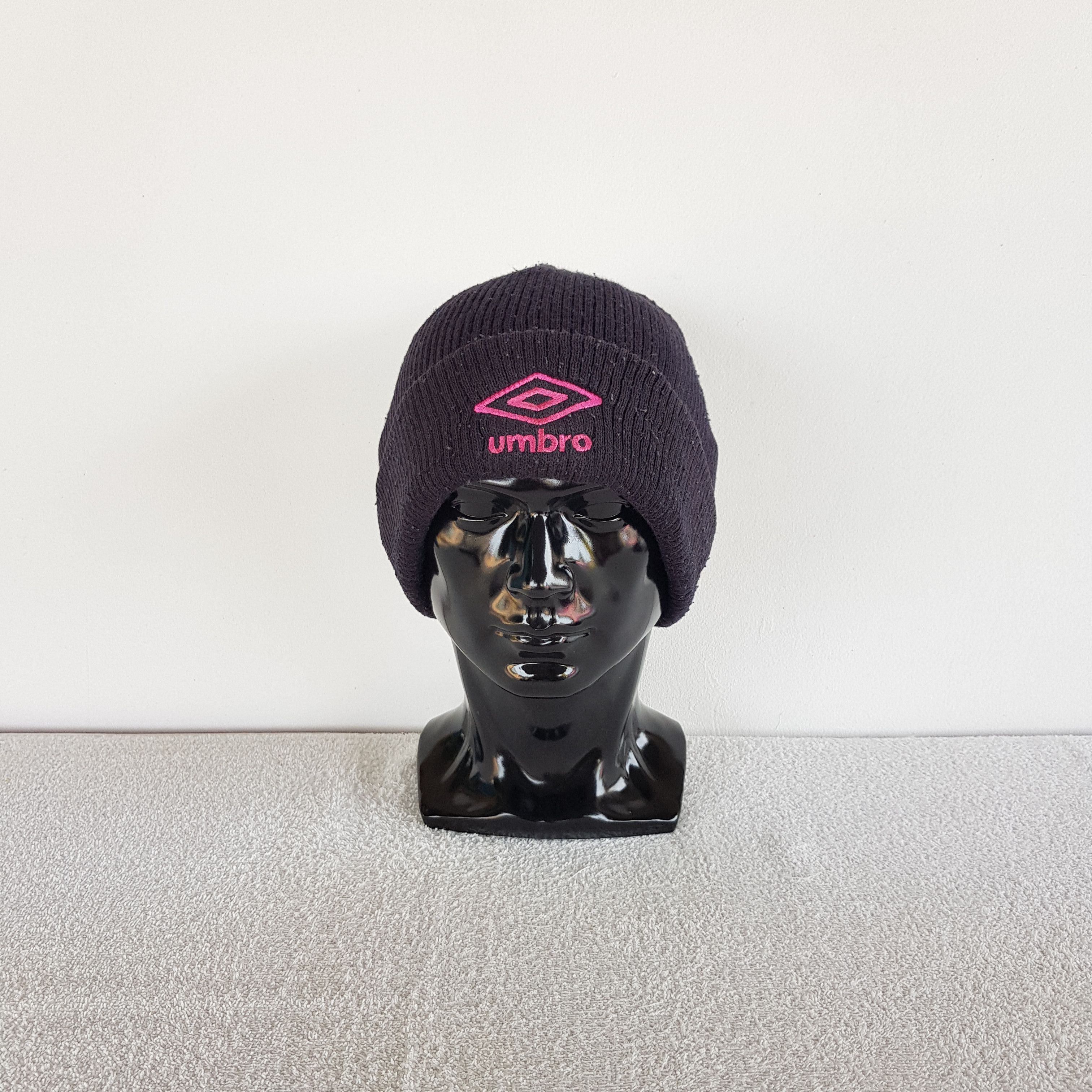 Umbro Vintage Umbro Beanie Y2K Snow Caps Hats Size ONE SIZE - 2 Thumbnail