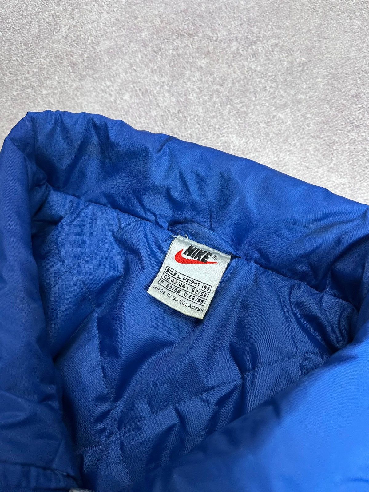 Nike Vintage 90s Nike Big Swoosh Nylon Puffer Jacket L Size US L / EU 52-54 / 3 - 8 Thumbnail