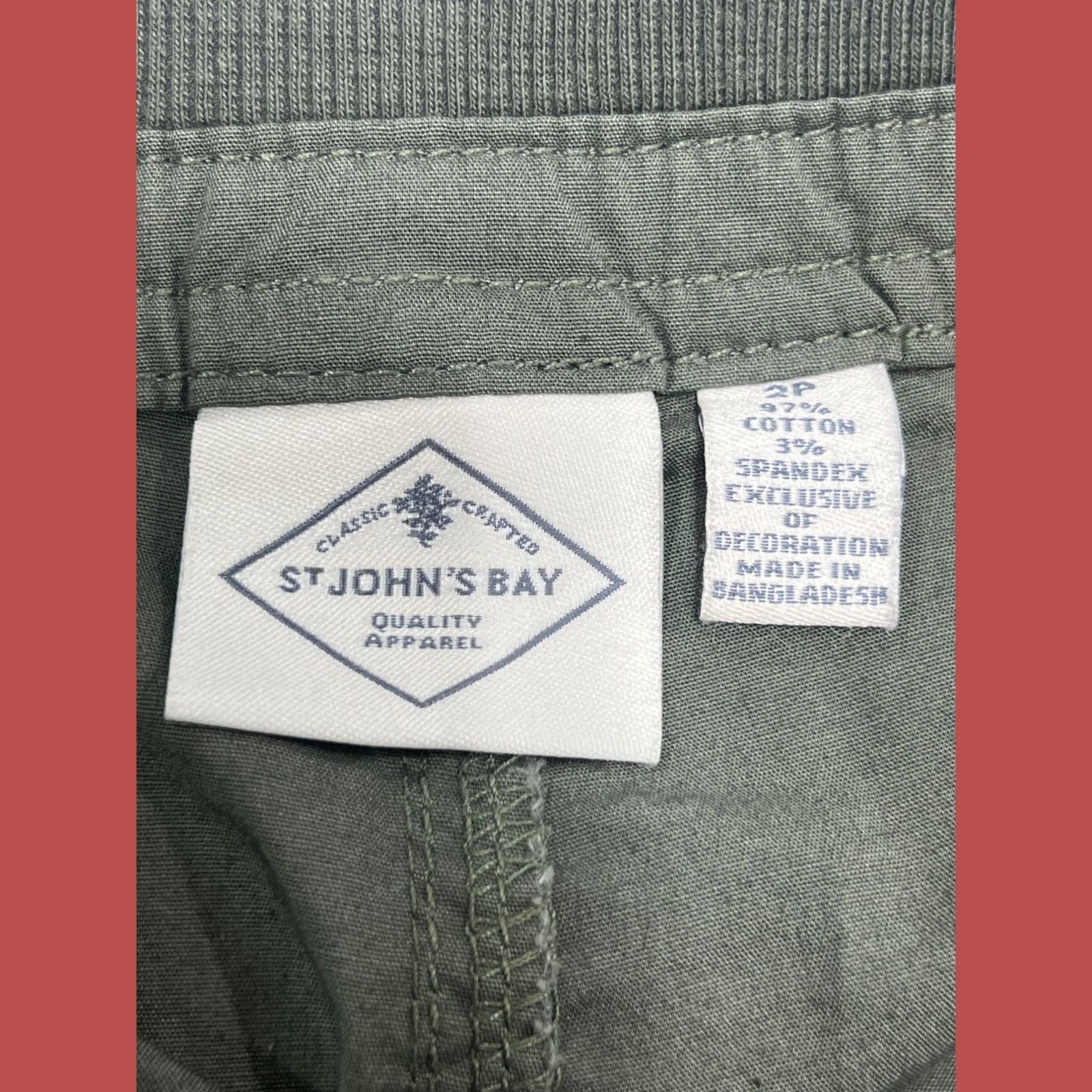 Other ST John's Bay - Women's Mid-Rise Cargo Bermuda Short - Olive Size 26" / US 2 / IT 38 - 13 Thumbnail