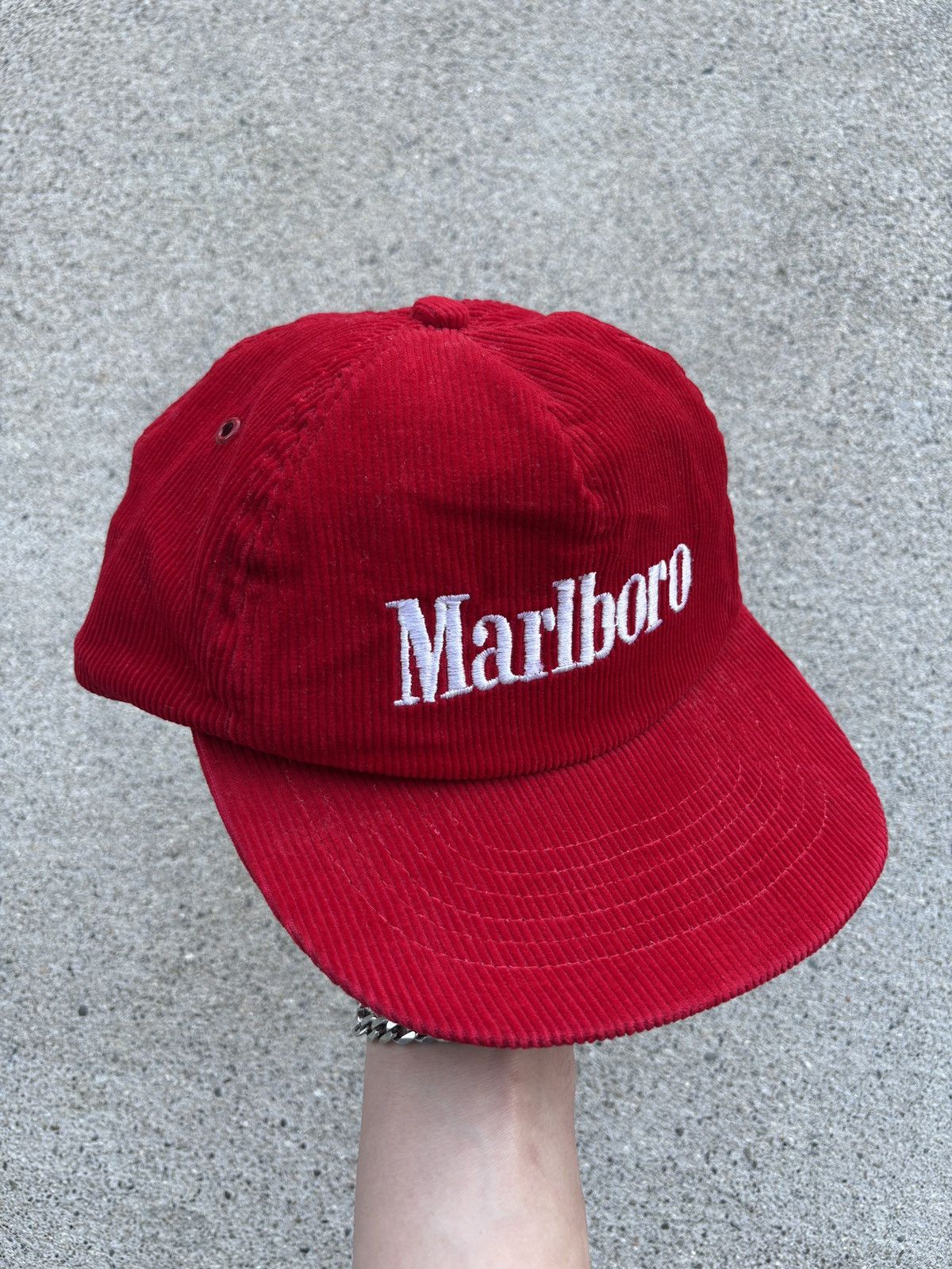 Camel Vintage 1990s Marlboro Red/White Corduroy Snap Back Hat Size ONE SIZE - 3 Thumbnail