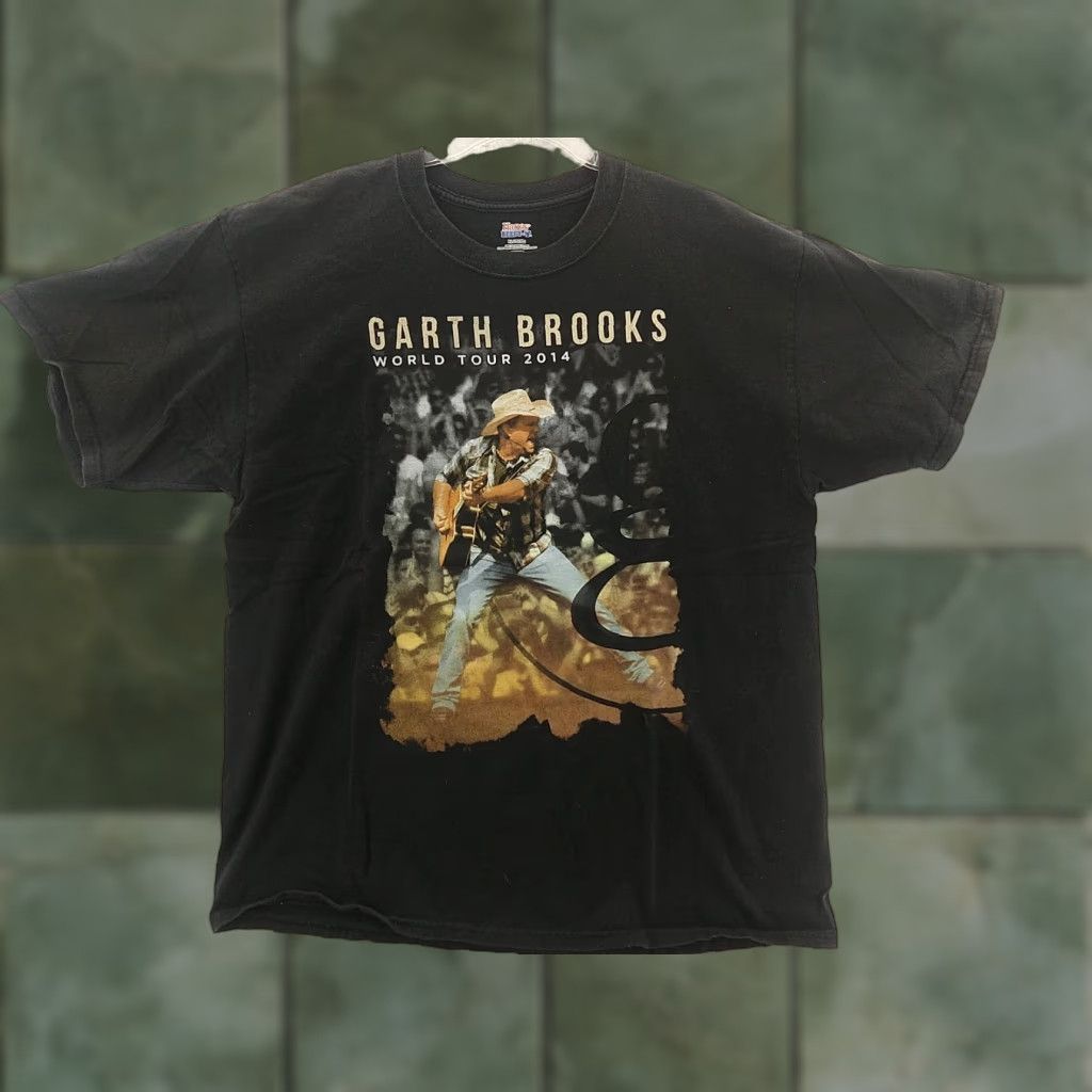Hanes Hanes Beefy-T Garth Brooks 2014 Concert Tour Country Music T Shirt Size XL Black Crew Neck Men Short Sleeve Graphic Tee Size US XL / EU 56 / 4 - 1 Thumbnail