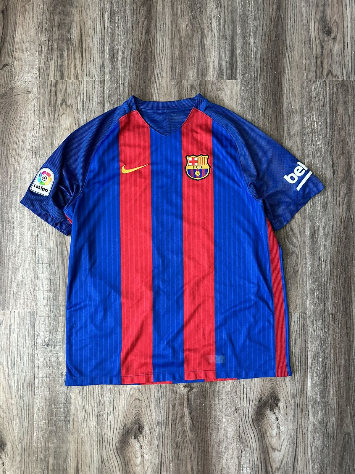 Barcelona home outlet jersey size XL