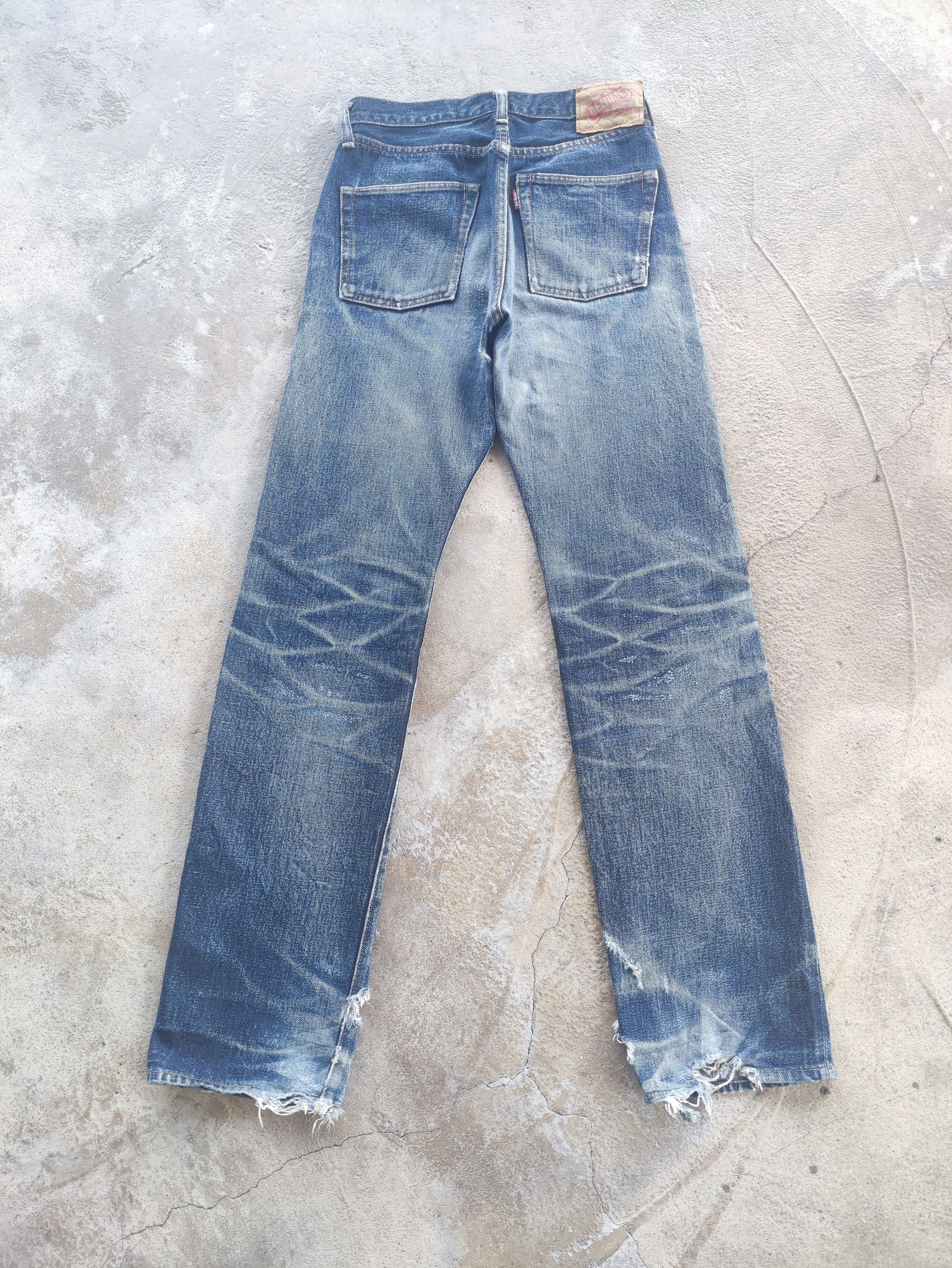 Japanese Brand Vintage Japanese Brand Button Distressed Faded Denim Pants Size US 28 / EU 44 - 7 Thumbnail