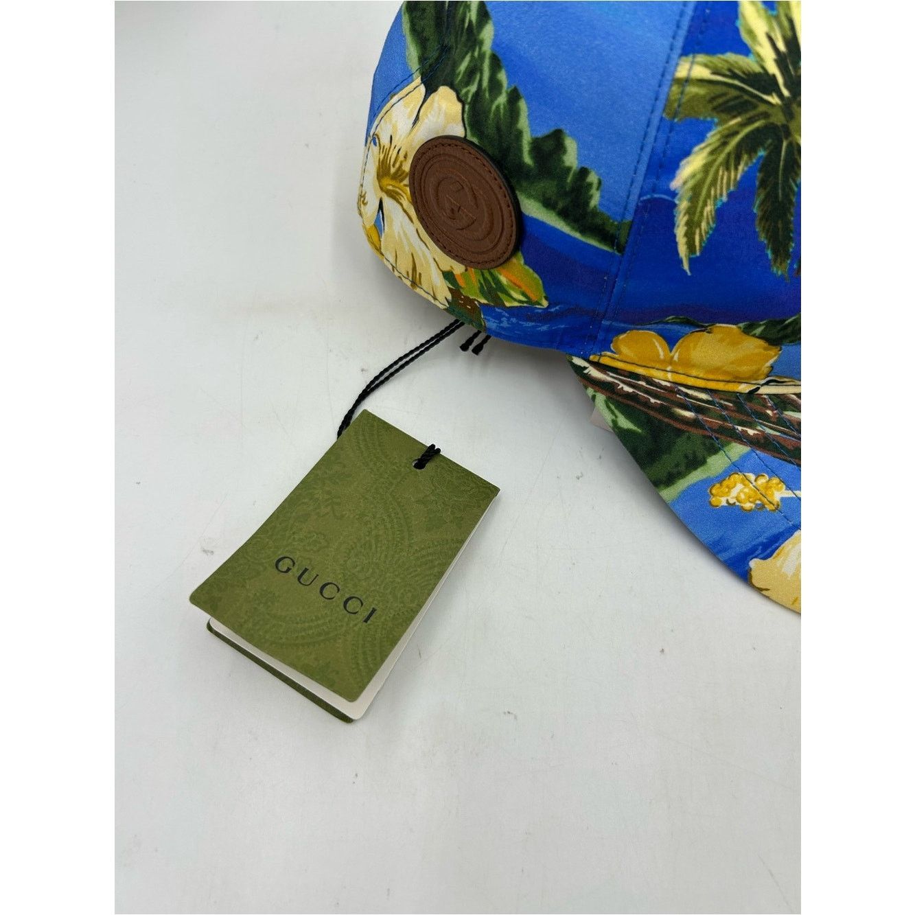 Unisex Gucci, Hawaii print baseball cap size small adjustable made in Italy Unisex Gucci, Hawaii print baseball cap size s adjustable main image 2