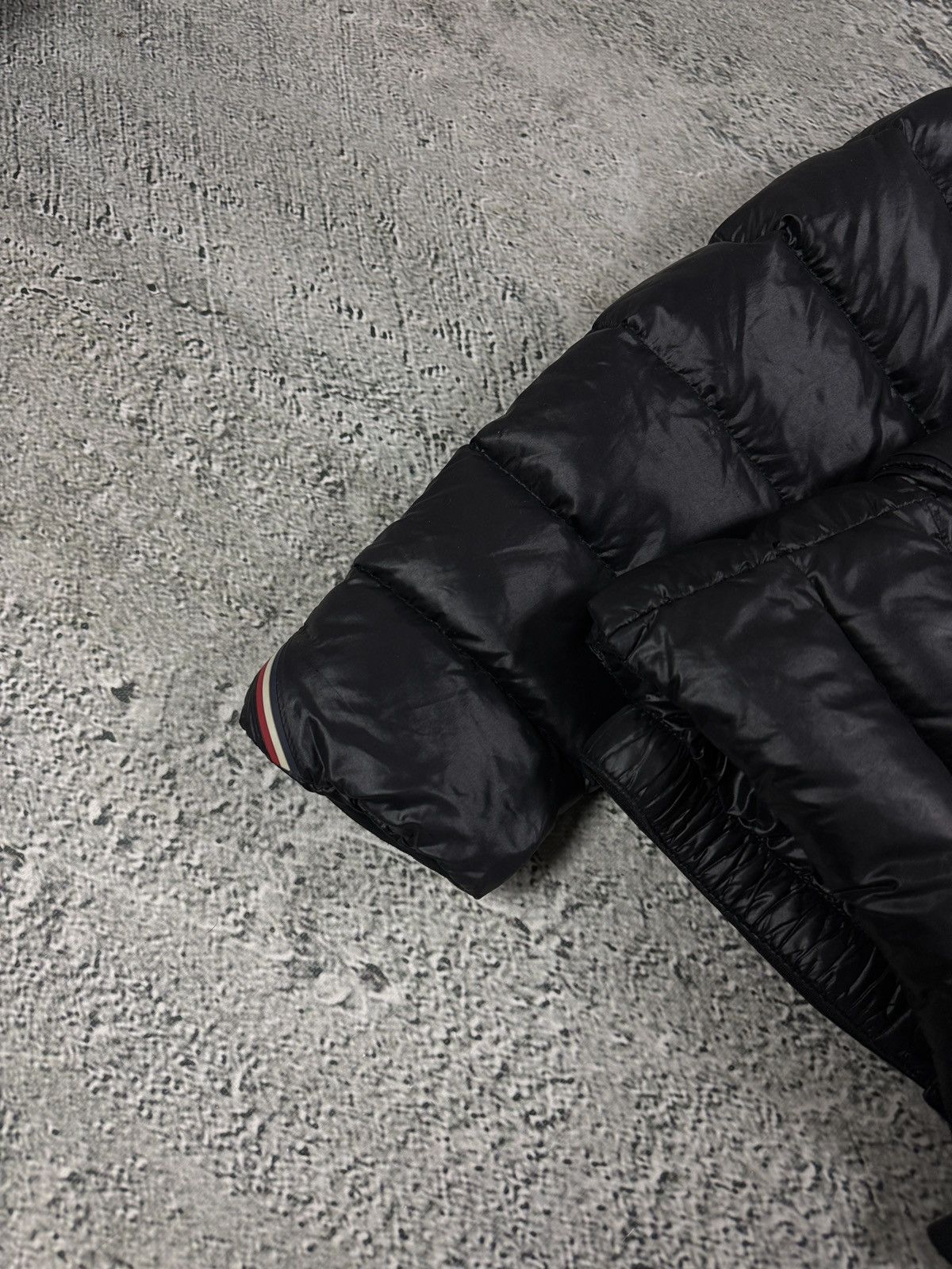 Moncler Moncler puffer jacket black hooded sample Size S / US 4 / IT 40 - 2 Thumbnail