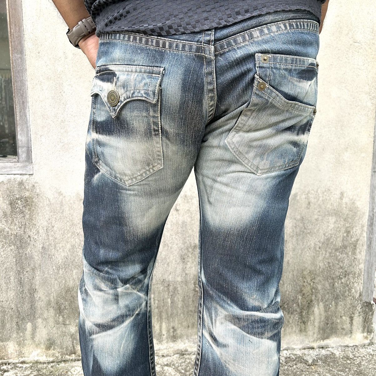 Japanese Brand Vintage Flared Denim Acid Wash RATTLE TRAP Size US 33 - 5 Thumbnail