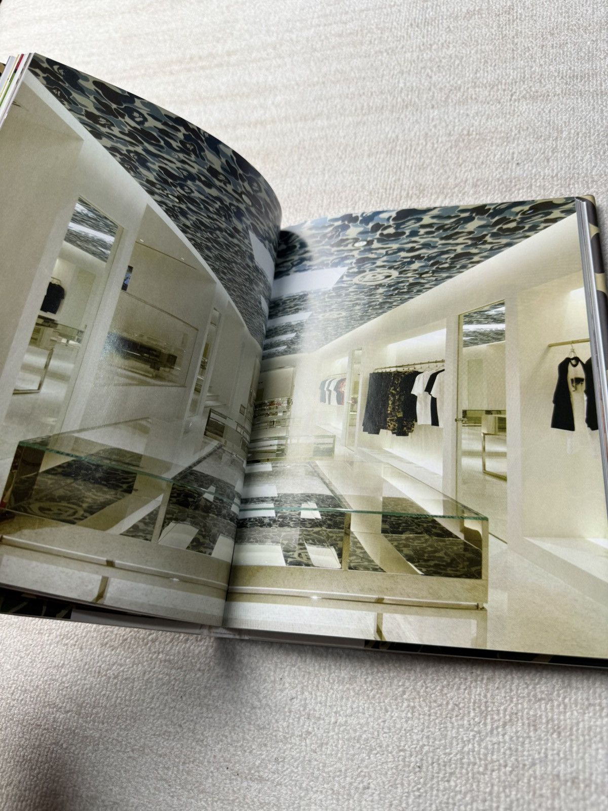 Bape 20th anniversary book Size ONE SIZE - 2 Thumbnail