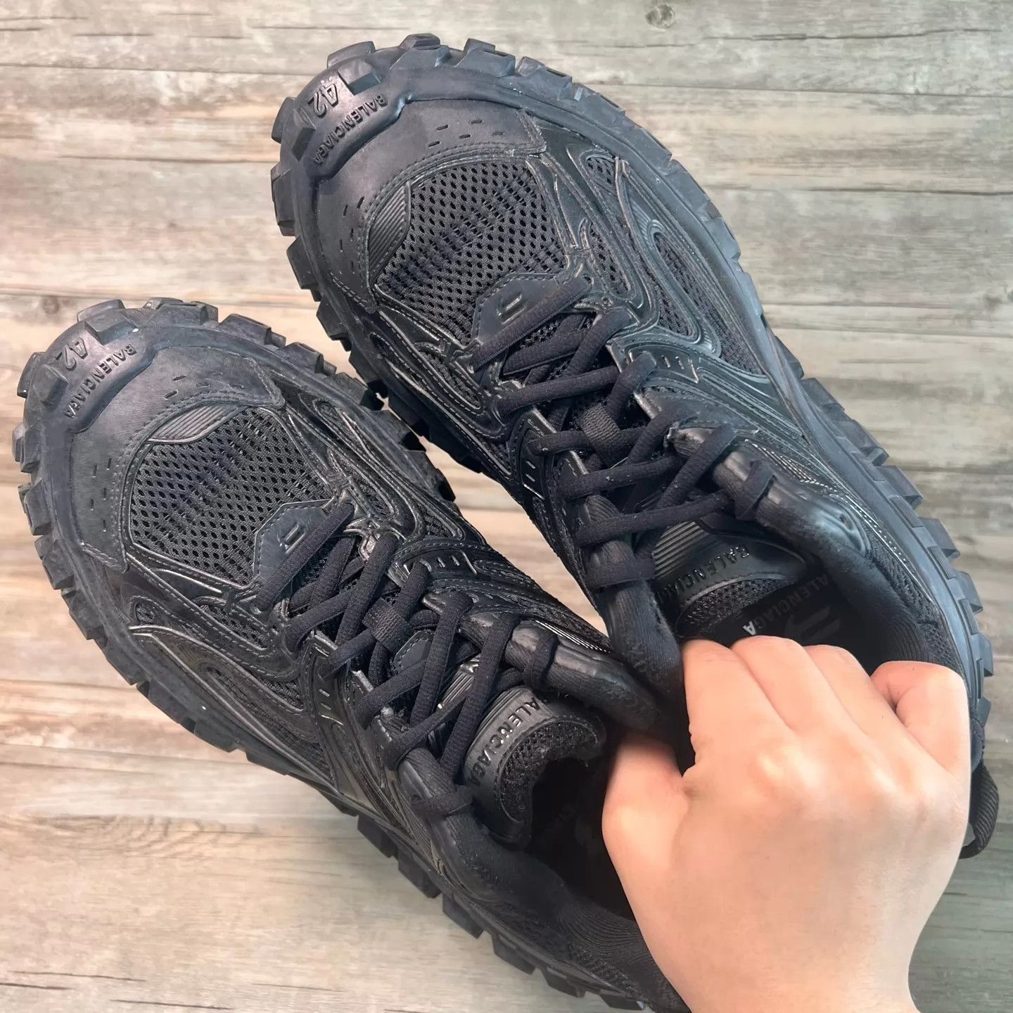 Balenciaga Balenciaga Defender Black 42 98 New Size US 9 / EU 42 - 5 Thumbnail