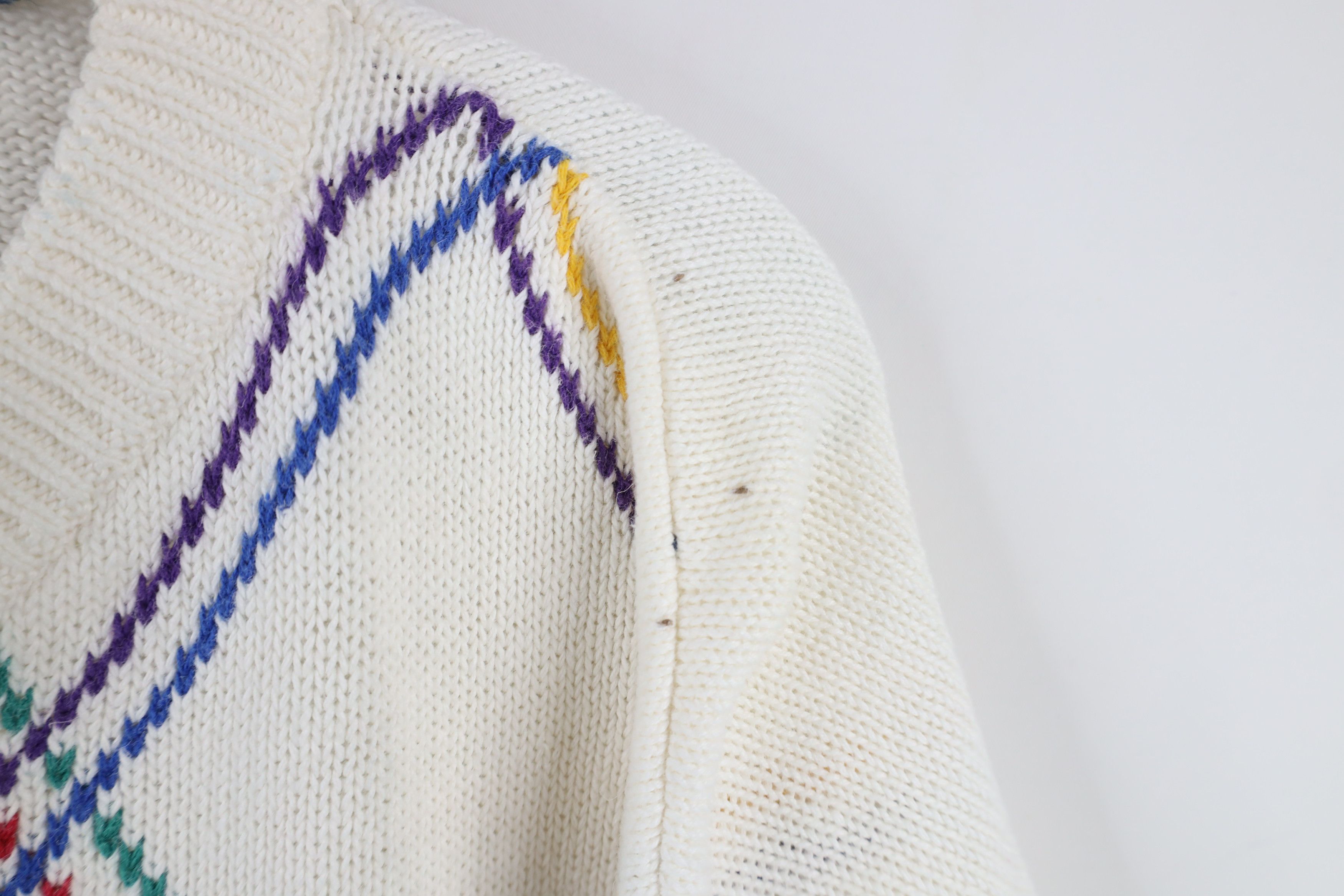 Vintage Vintage 90s Streetwear Rainbow Argyle Knit Crewneck Sweater Size US L / EU 52-54 / 3 - 4 Thumbnail
