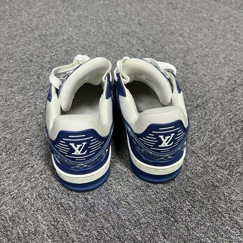 Louis Vuitton Louis Vuitton size 2.5 Blue and white denim Trainer leather Size US 6.5 / EU 39-40 - 3 Thumbnail