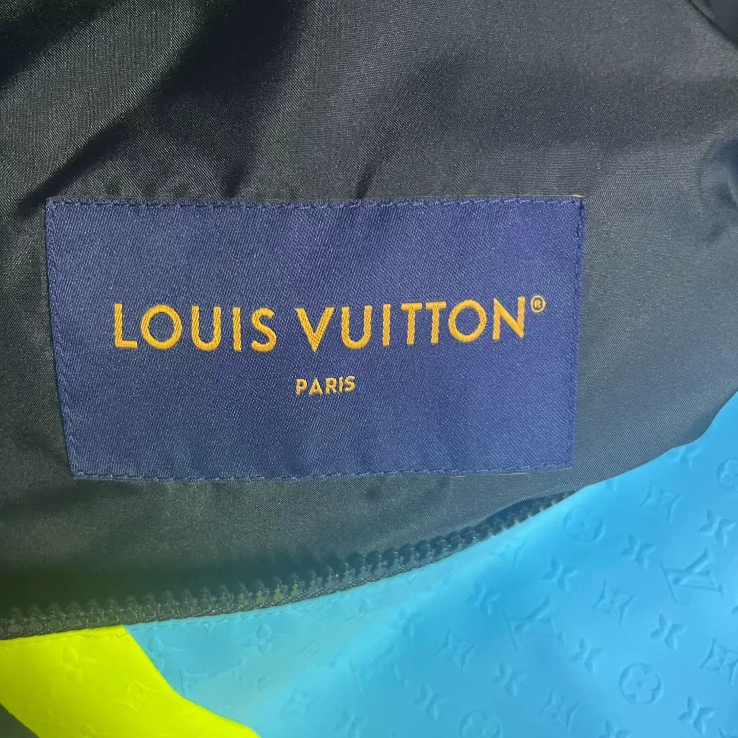 Louis Vuitton Louis Vuitton Black Color-Block Logo Zip Jacket Size US M / EU 48-50 / 2 - 3 Thumbnail