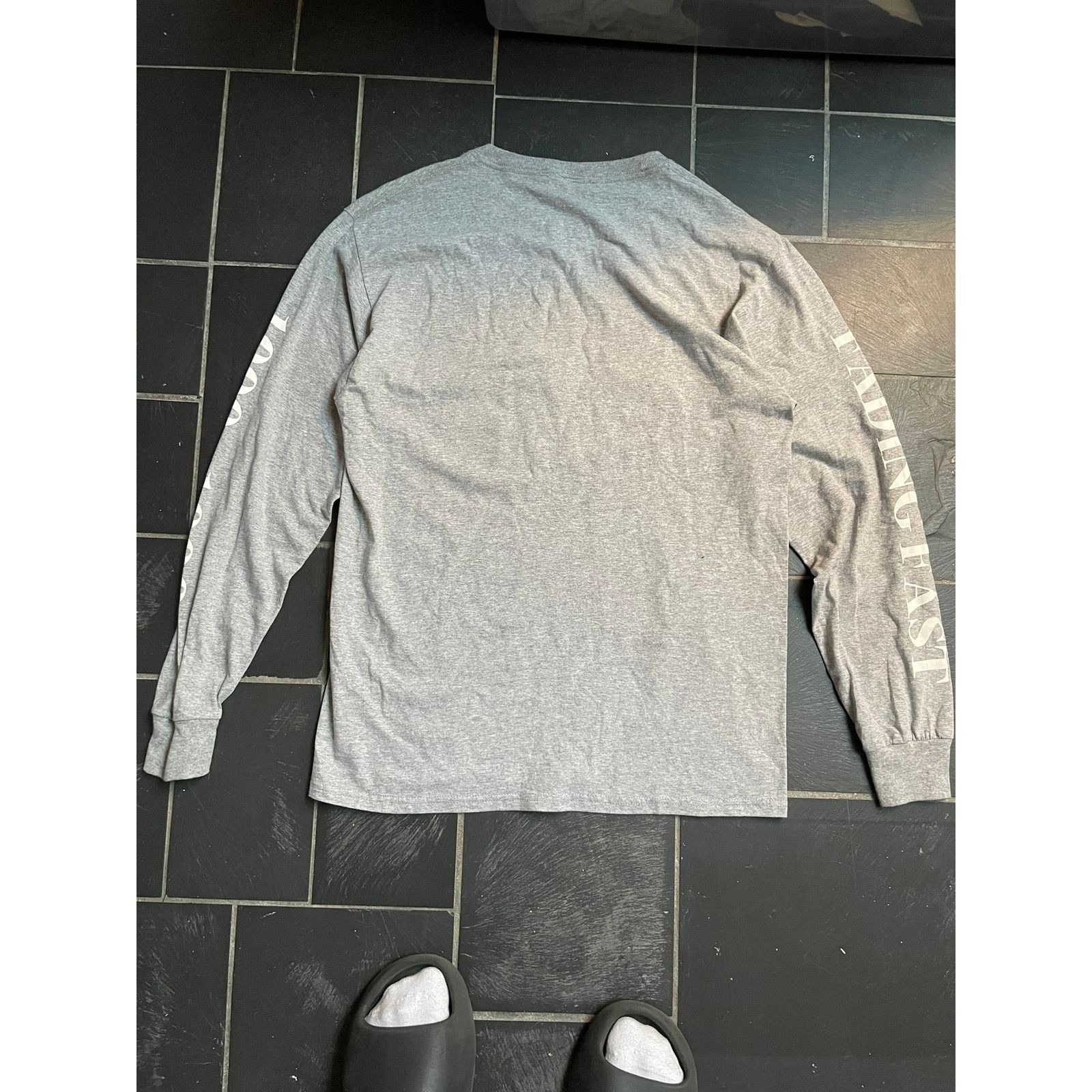 Pacsun Everything Ends Gray Longsleeve Medium Size US M / EU 48-50 / 2 - 5 Thumbnail