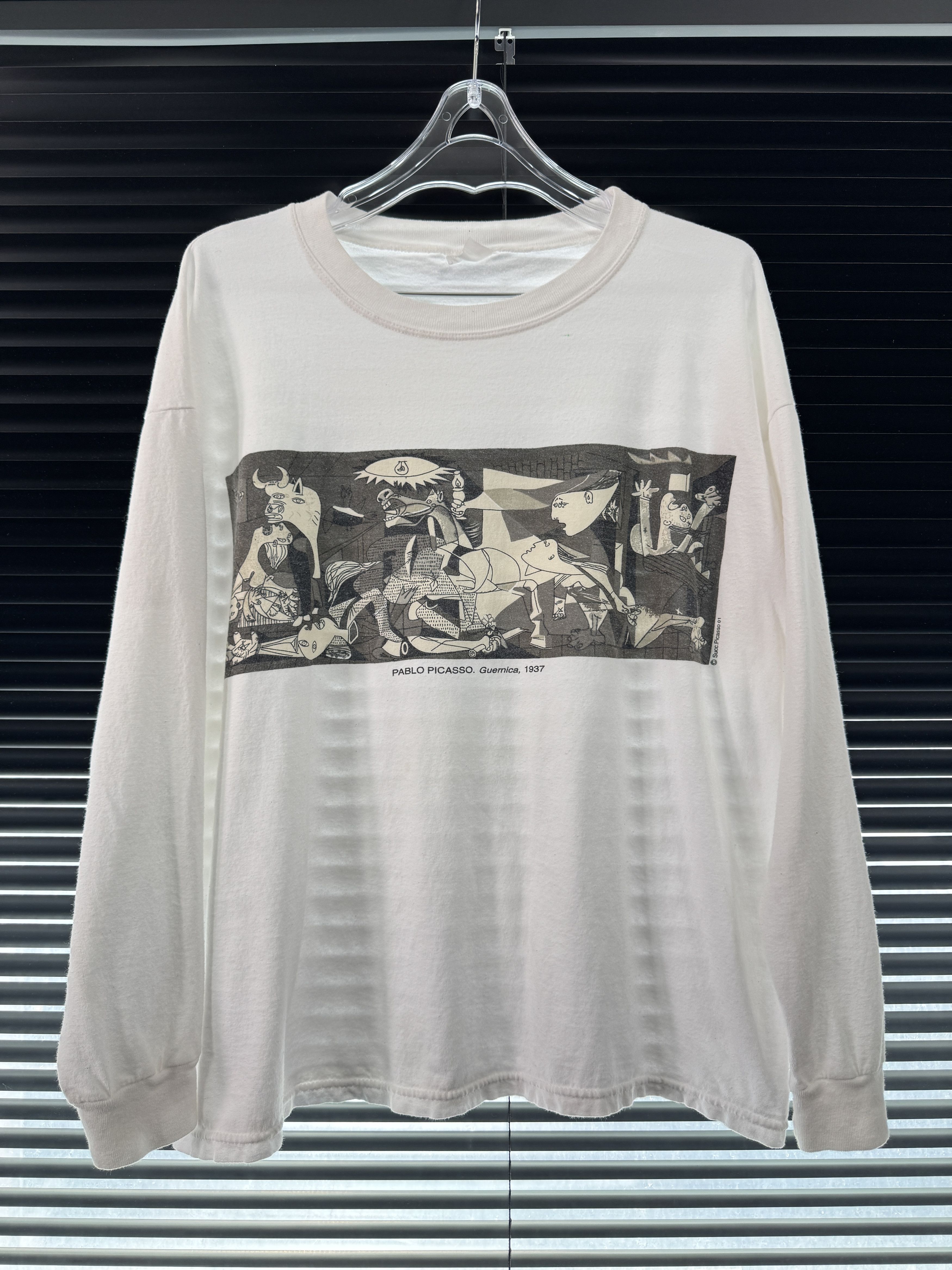 Vintage 90s Pablo Picasso, Guernica Art Longsleeve