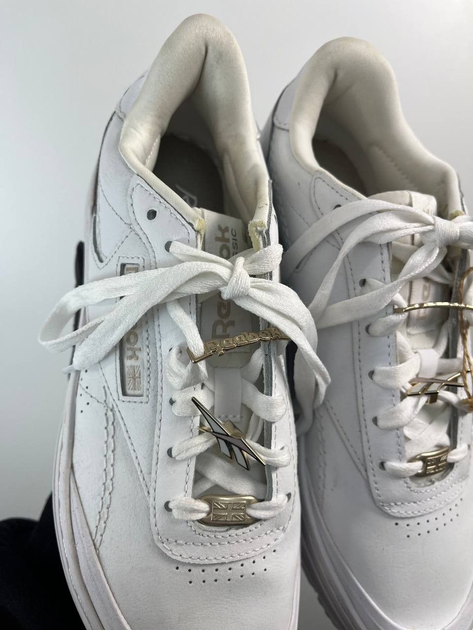 Reebok Reebok Classic Leather Platform Sneakers White Women Size 38 Size US 5.5 / EU 38 - 6 Thumbnail