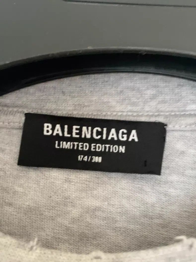 Balenciaga Balenciaga short sleeves Size US M / EU 48-50 / 2 - 1 Thumbnail