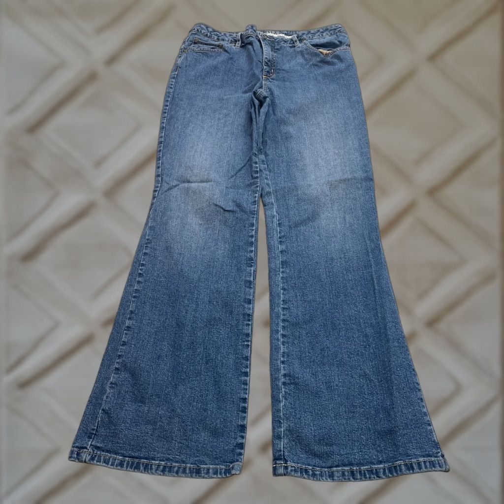 Vintage St. John's Bay Jeans Womens 12 Blue Denim Bootcut Medium Wash Mid Rise 32x31.5 Size 34" / US 12 / IT 48 - 1 Thumbnail