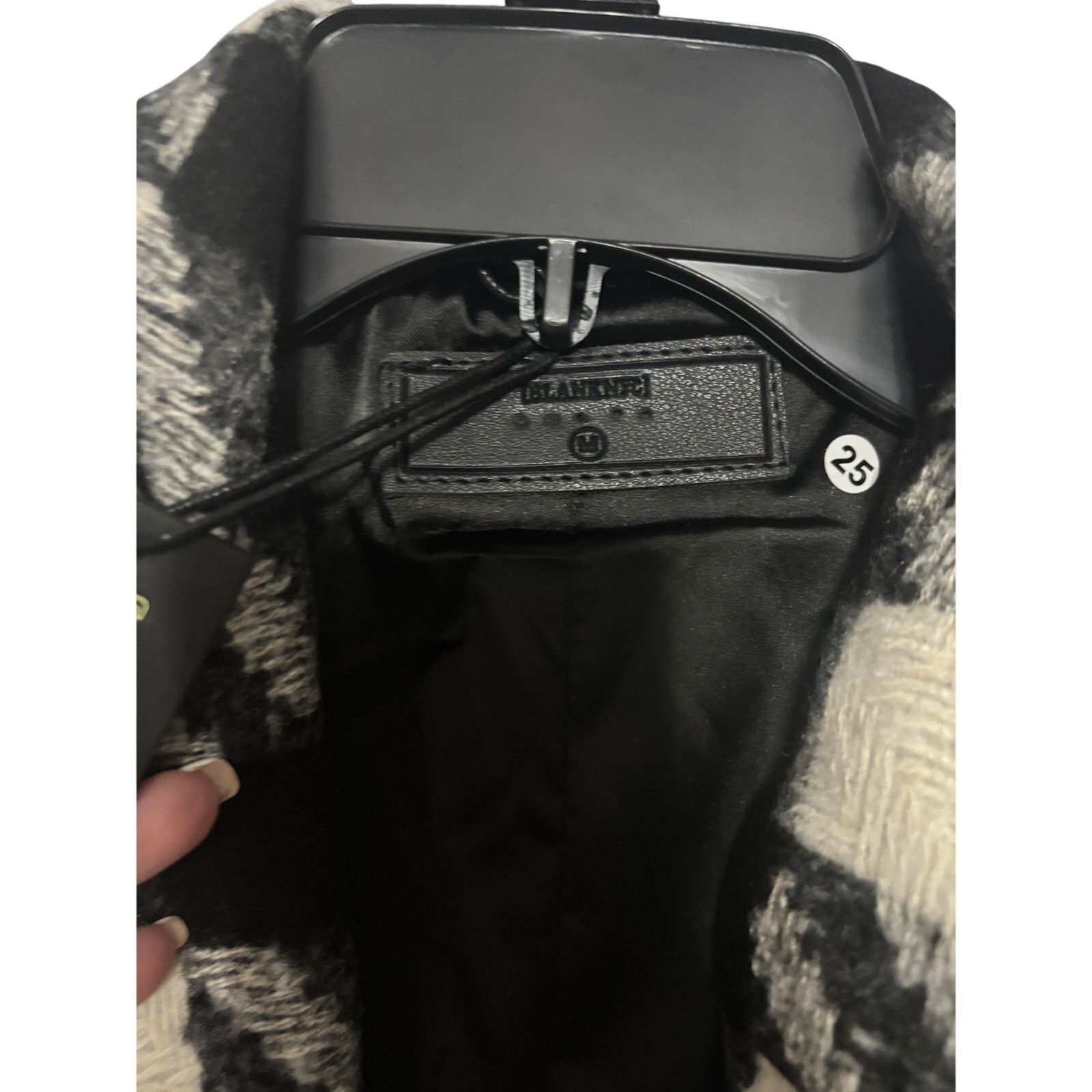 BLANKNYC $128 MSRP Blank NYC Oversized Houdstooth Blazer - Sz M - NWT Size M / US 6-8 / IT 42-44 - 5 Thumbnail
