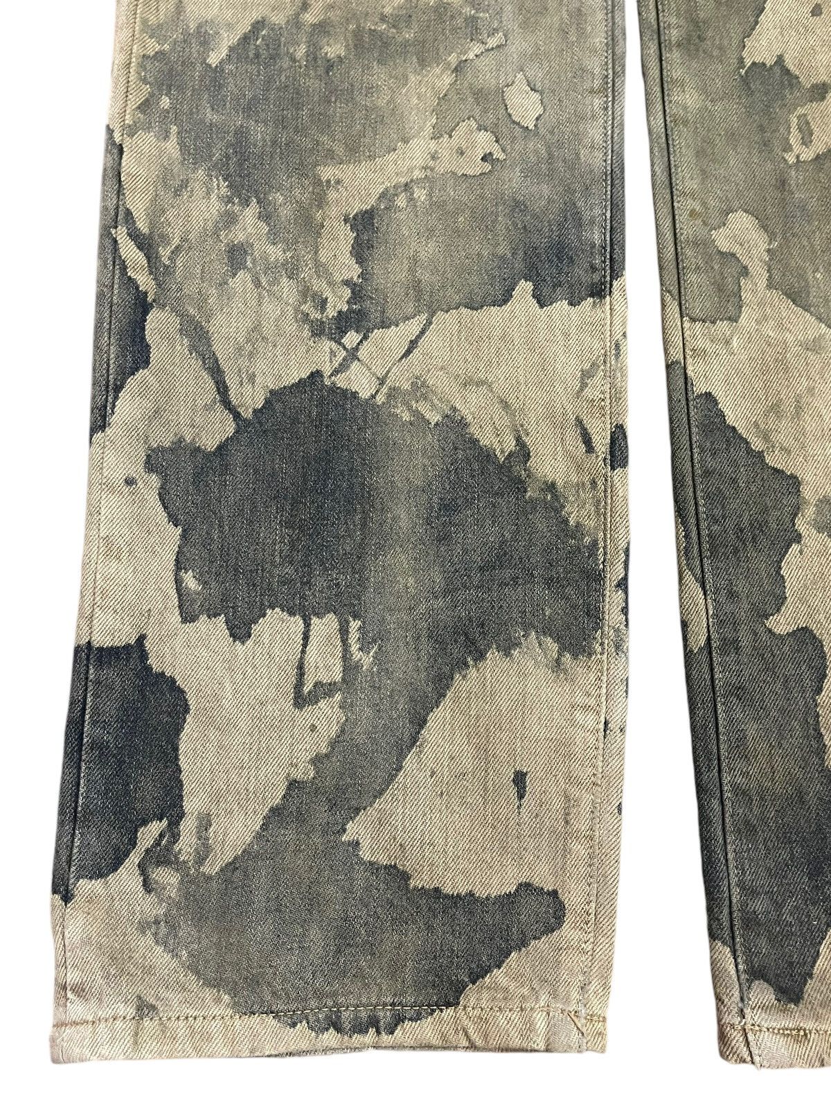 Uniqlo Vintage Japanese Uniqlo Painted Camouflage Style Jeans Size US 32 / EU 48 - 8 Thumbnail