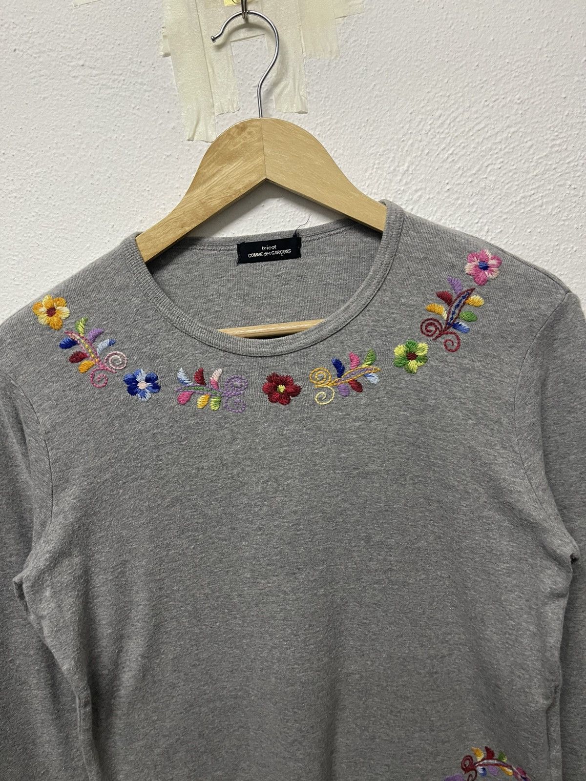 Tricot Comme des Garcons AW 2002 COMME DES GARCONS TRICOT FLORAL EMBROIDERED SHIRT Size M / US 6-8 / IT 42-44 - 10 Thumbnail