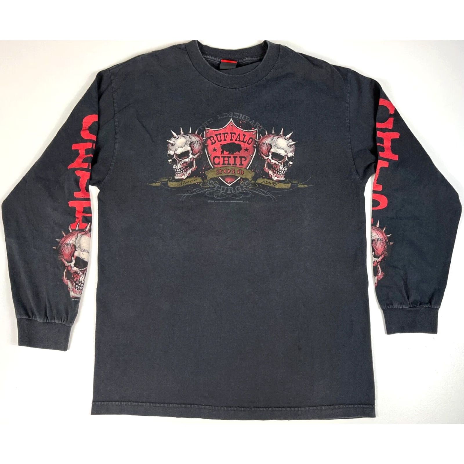 Vintage VINTAGE Hot Leathers Men’s T-Shirt Buffalo Chip The Legendary Sturgis Campground Long Sleeve Sz L Black Crew Neck Biker Double-Sided 2010 Size US L / EU 52-54 / 3 - 2 Thumbnail