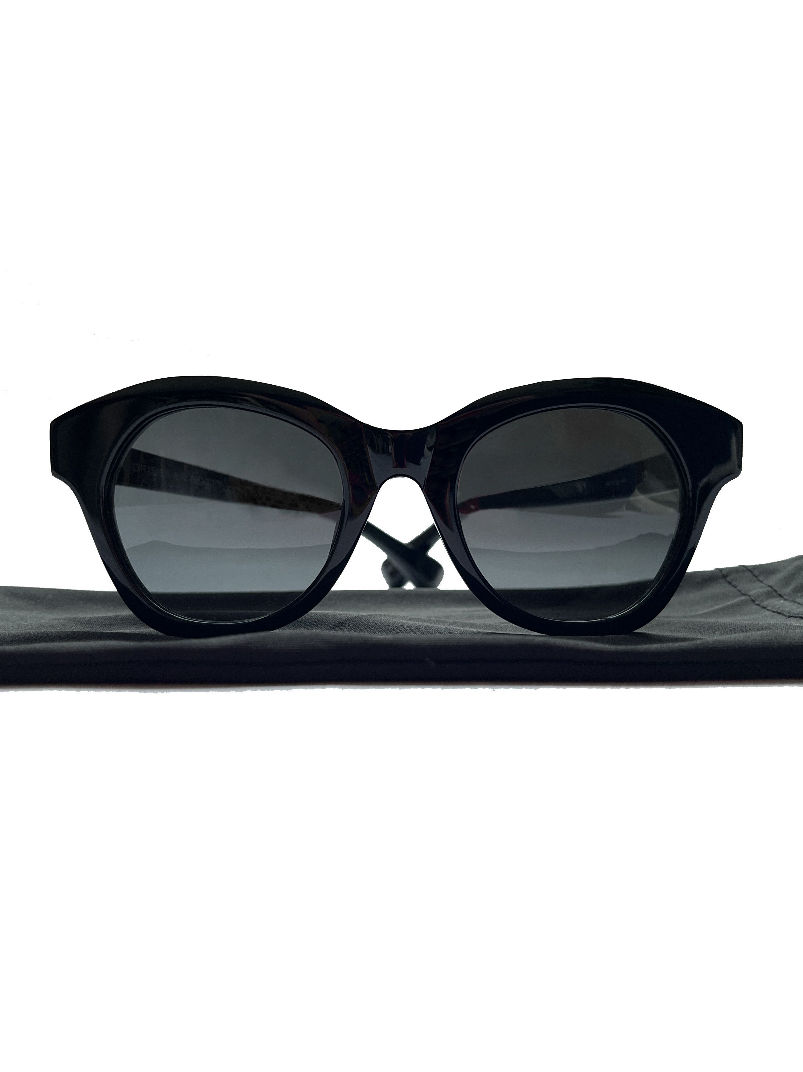 Dries Van Noten × Linda Farrow ⚡️QUICK SALE⚡️Dries Van Noten x Farrow Angular Sunglasses Size ONE SIZE - 1 Thumbnail