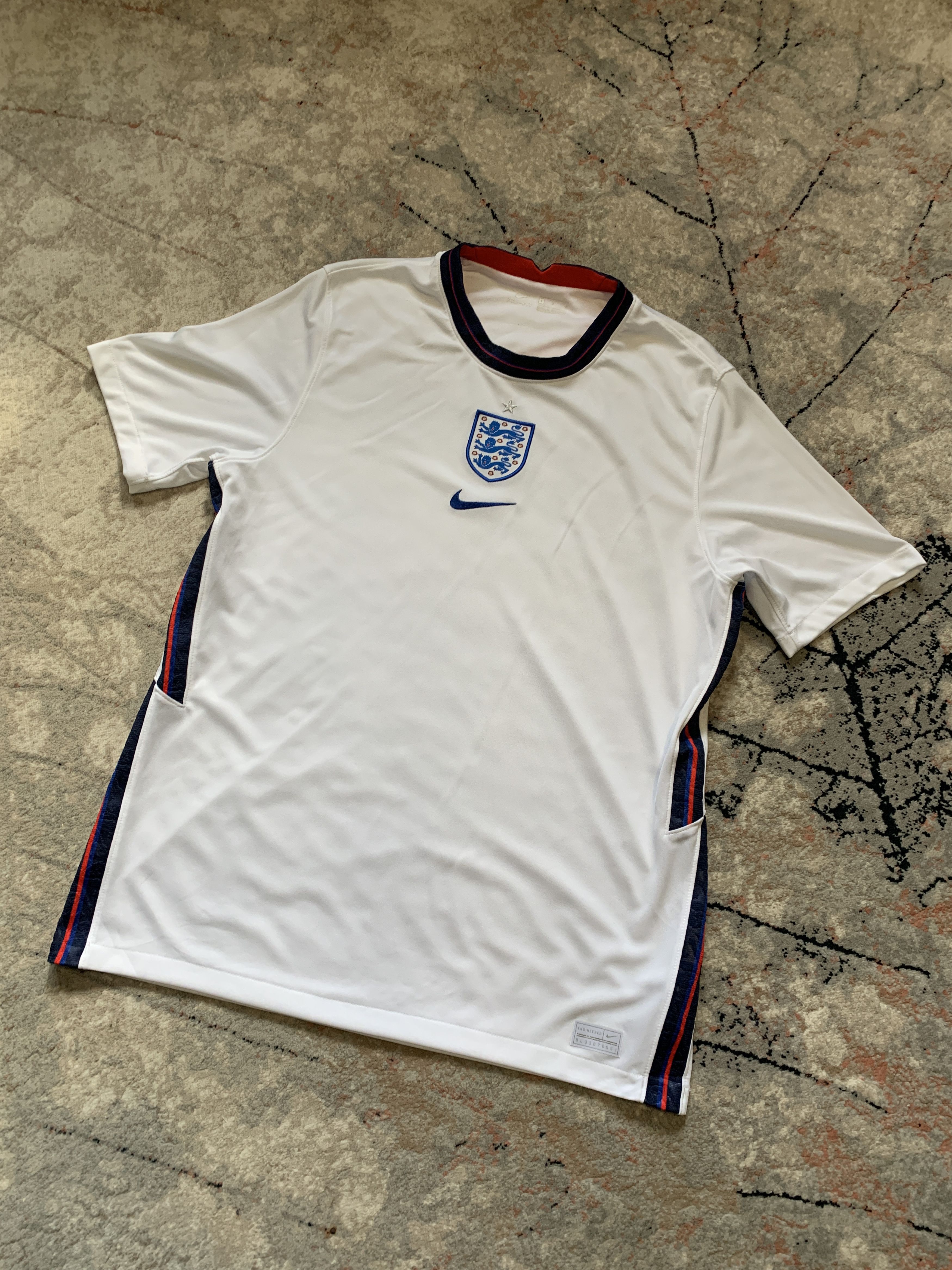 Nike Nike England 2020 Jersey Size US L / EU 52-54 / 3 - 1 Thumbnail