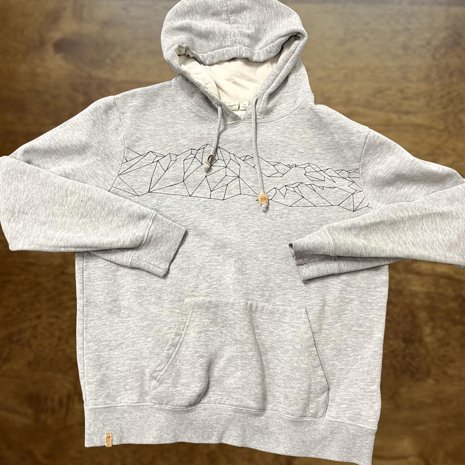 tentree Tentree Hoodie Sweatshirt Mens M Gray Mountain Graphic Pullover Casual Pullover Hooded Graphic Print Pockets Fleece Size US M / EU 48-50 / 2 - 1 Thumbnail