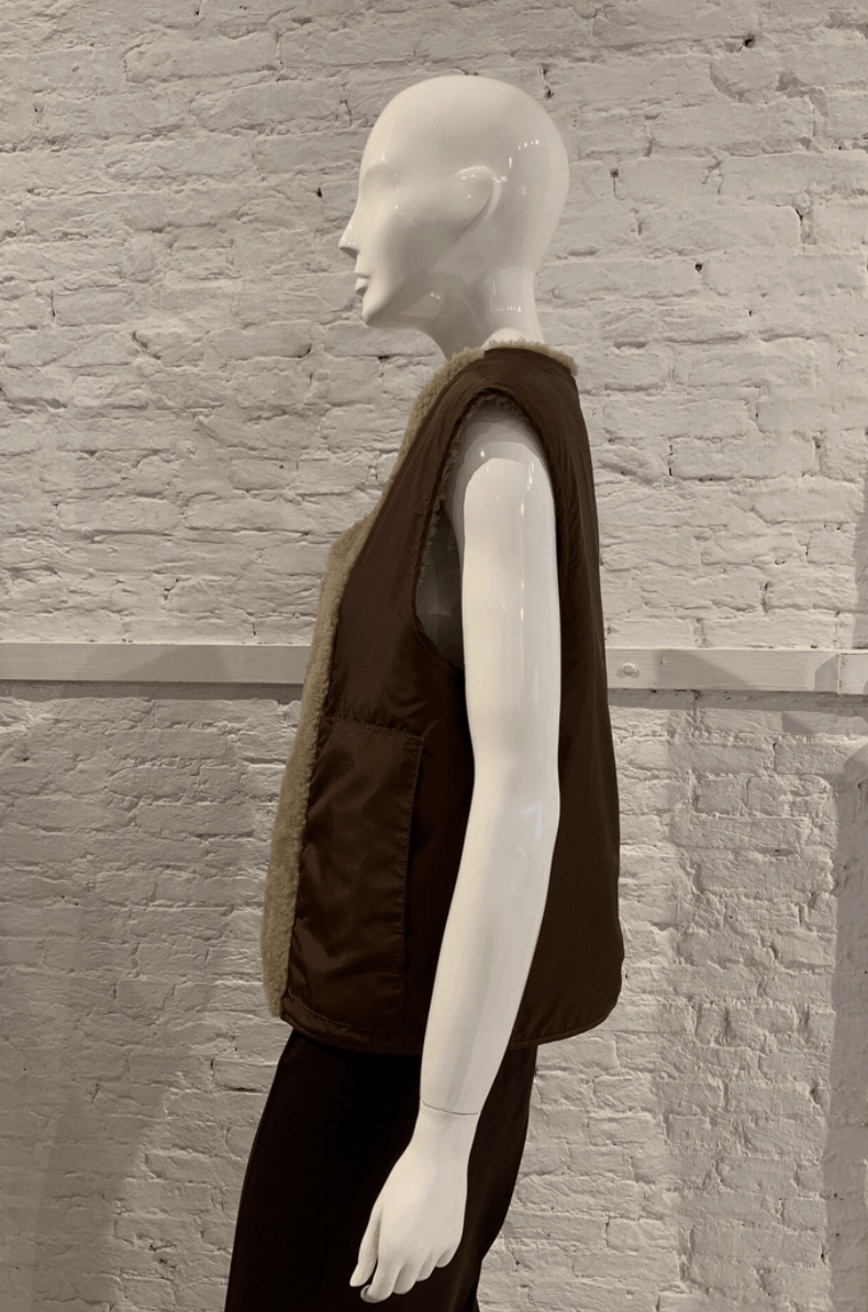 Maison Margiela Maison Martin Margiela A/W 2011 Sheepskin Gilet Showpiece Size US M / EU 48-50 / 2 - 6 Thumbnail