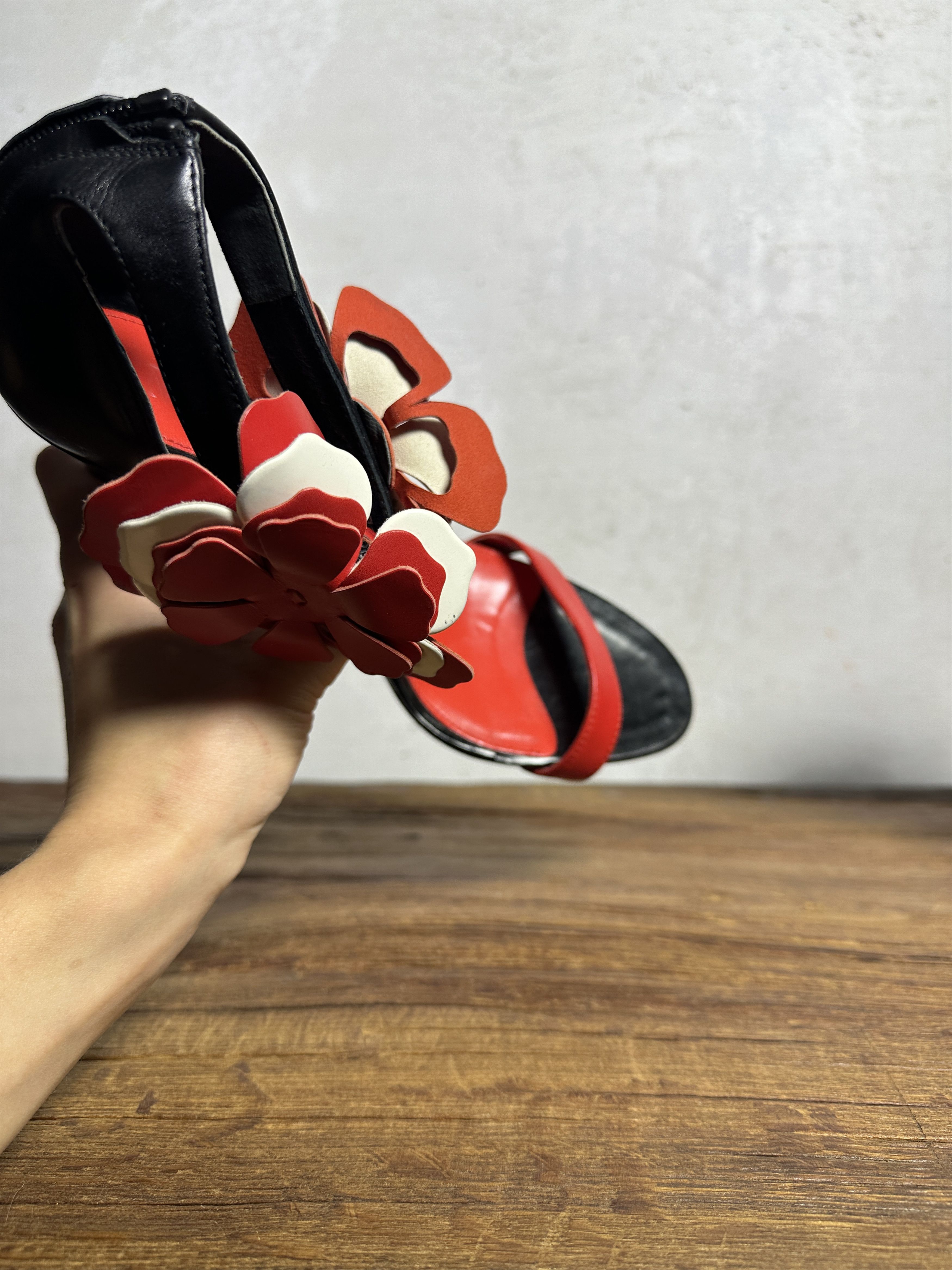 Alexander McQueen Alexander McQueen Flower-Embellished Heeled Sandals Size US 9 / IT 39 - 9 Thumbnail