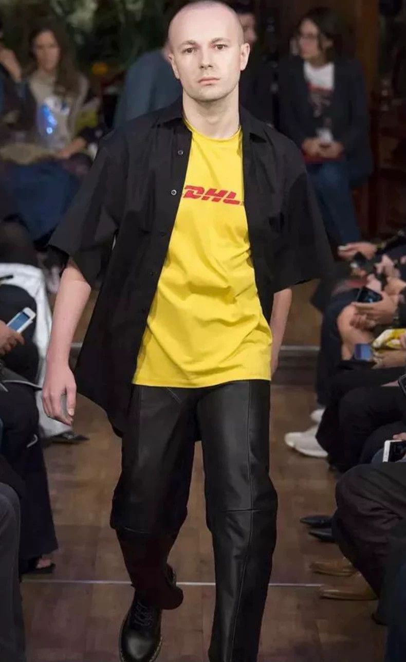 Vetements Vetements DHL Size US M / EU 48-50 / 2 - 5 Thumbnail