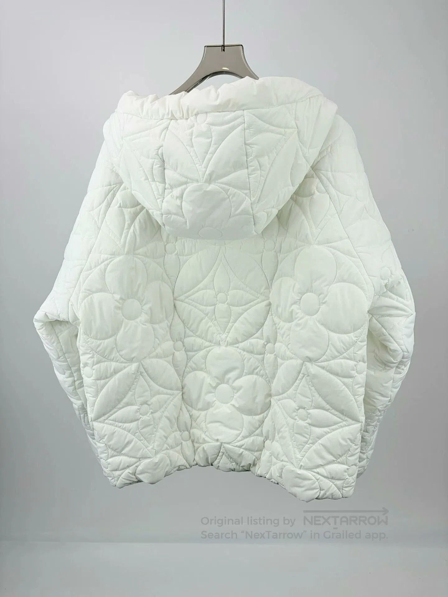 Louis Vuitton louis vuitton embossed logo down jacket. Size L / US 10 / IT 46 - 3 Thumbnail