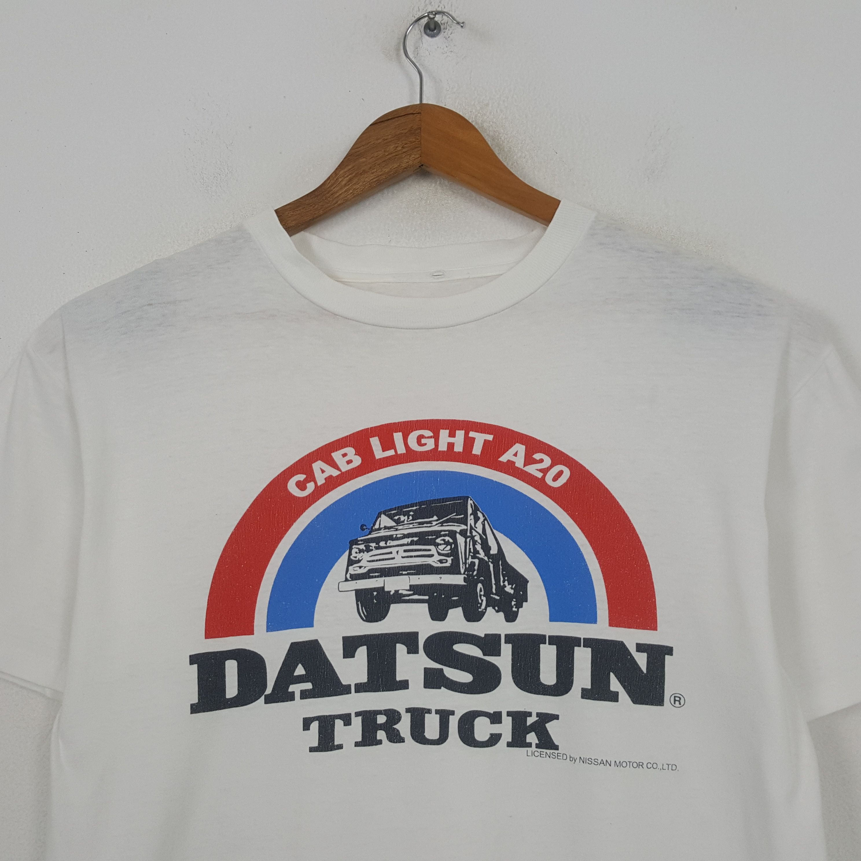Other Vintage Cab Light A20 Datsun Truck Japan Vehicle T-shirt RR1 Size US L / EU 52-54 / 3 - 2 Thumbnail