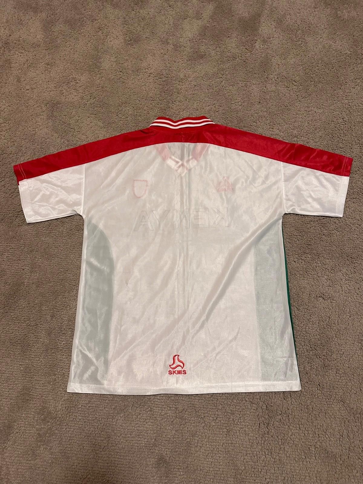 Other Skies Kenia 2002/03 Football Shirt Soccer Jersey Sz XL Size US XL / EU 56 / 4 - 6 Thumbnail
