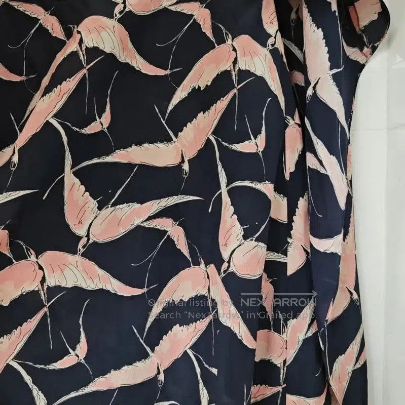 Valentino Valentino Silk Summer Dress with Bird Print . Size S / US 4 / IT 40 - 8 Thumbnail