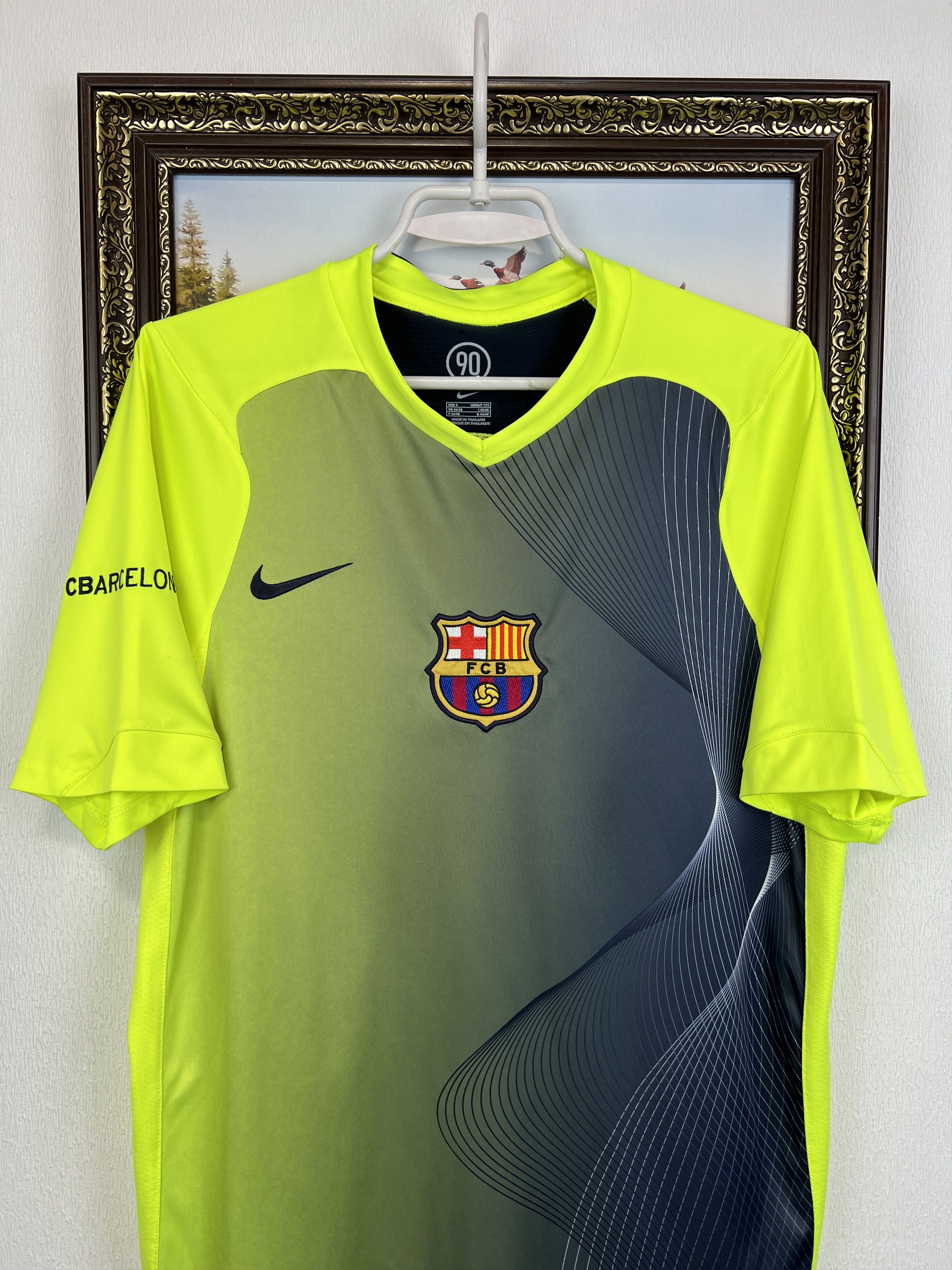 Nike FC Barcelona Football Train Shirt Soccer Jersey Trikot Size US S / EU 44-46 / 1 - 2 Thumbnail