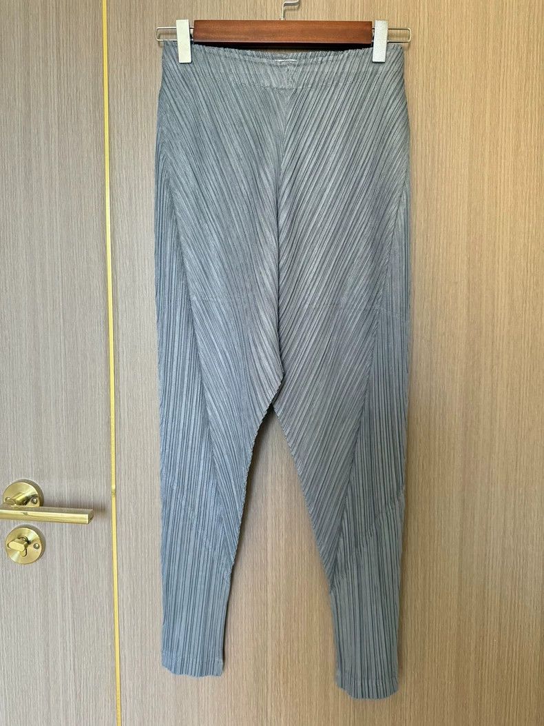 Issey Miyake Issey Miyake size:2 Grey twill trousers Size 29" - 1 Thumbnail