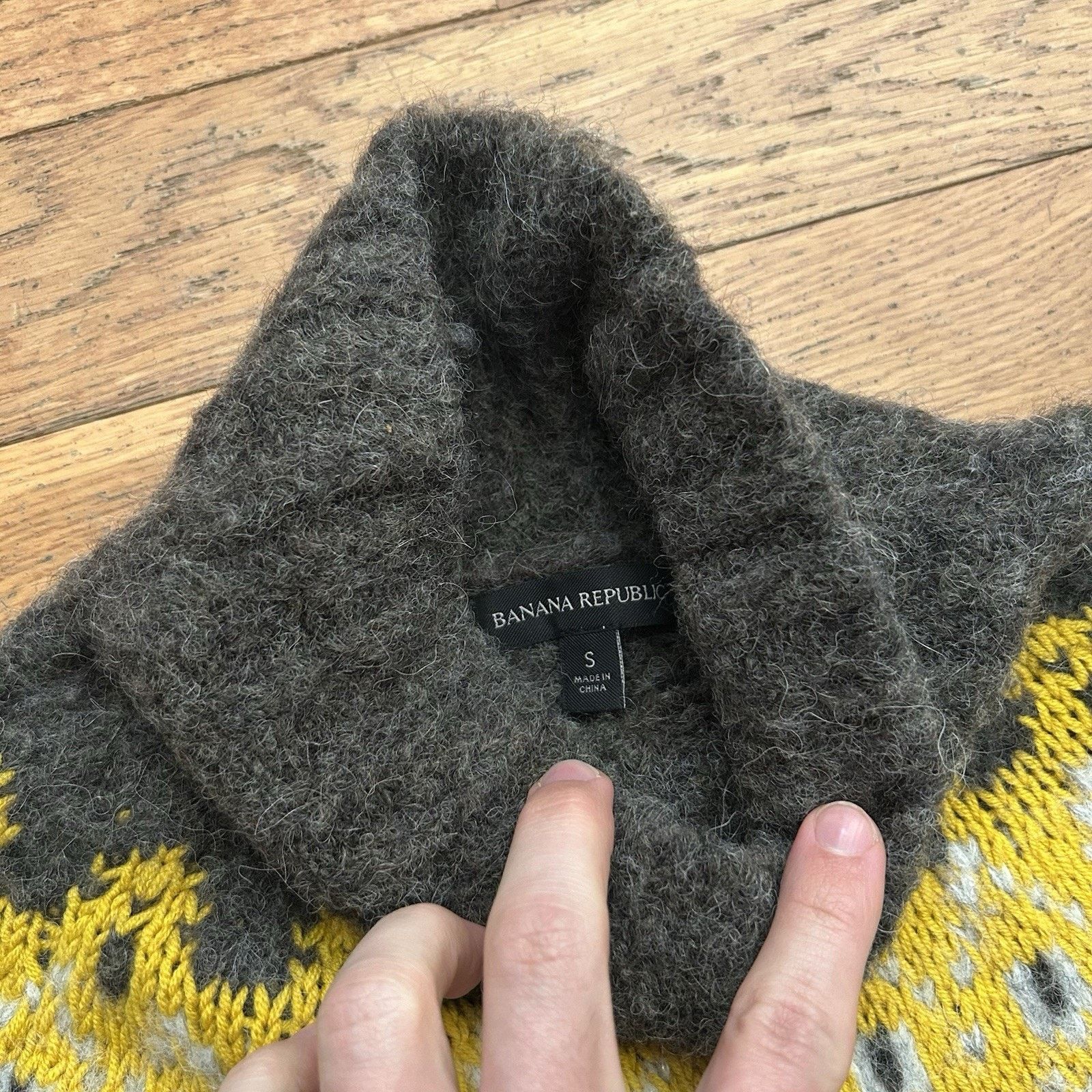 Banana Republic Banana Republic Alpaca Wool Fair Isle Turtleneck Sweater Size S / US 4 / IT 40 - 3 Thumbnail