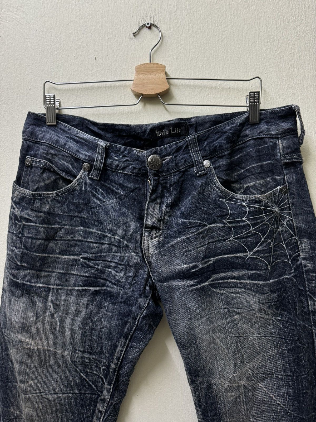 Japanese Brand Avantgarde Wild Life Distressed denim Size US 35 - 2 Thumbnail