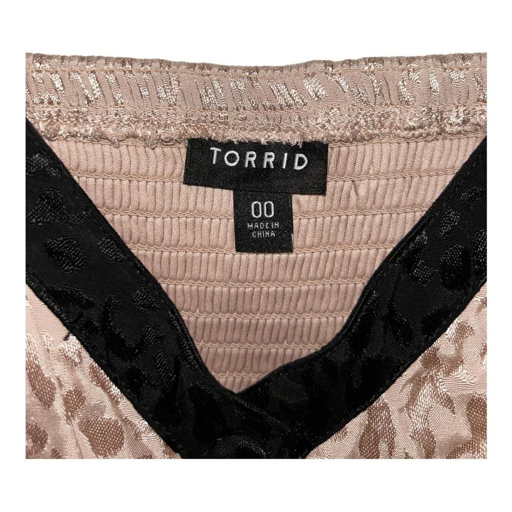 Torrid Torrid l Tan Jacquard Leopard Print Babydoll Blouse Size 00 Size XL / US 12-14 / IT 48-50 - 6 Thumbnail