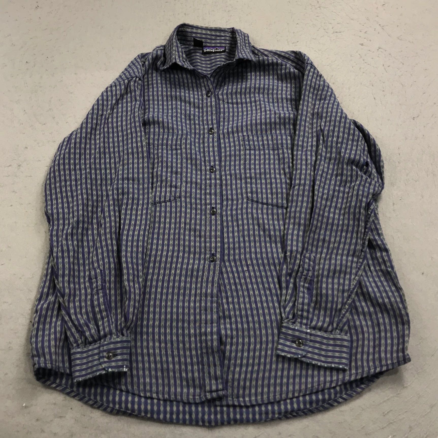 Patagonia VINTAGE Patagonia Shirt Womens Large Blue Purple Abstract Cotton Portugal 90s Size L / US 10 / IT 46 - 2 Thumbnail