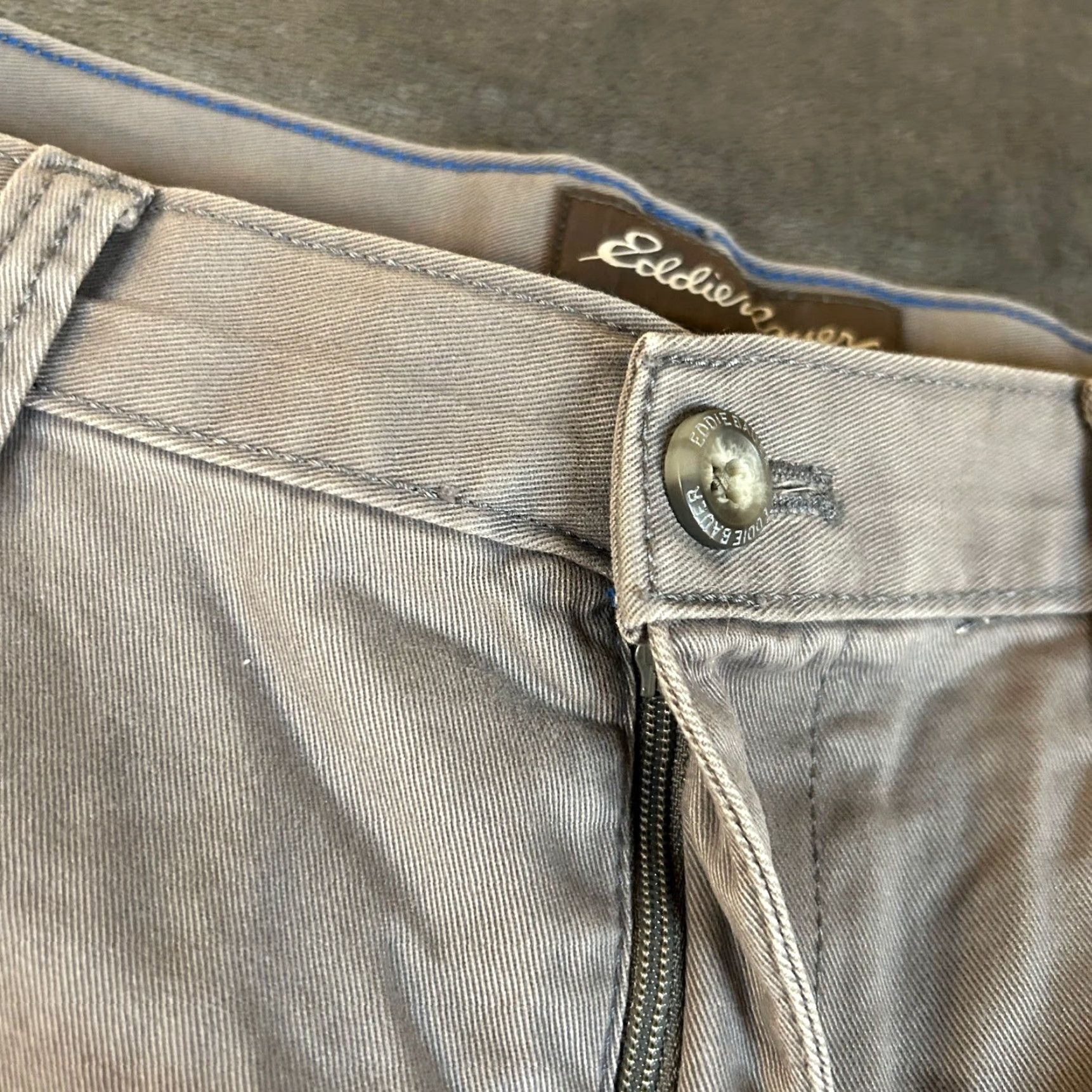 Eddie Bauer Eddie Bauer Shorts Mens Size 38 Gray Casual Flat Front Comfort Outdoor Stretch Size US 38 / EU 54 - 4 Thumbnail