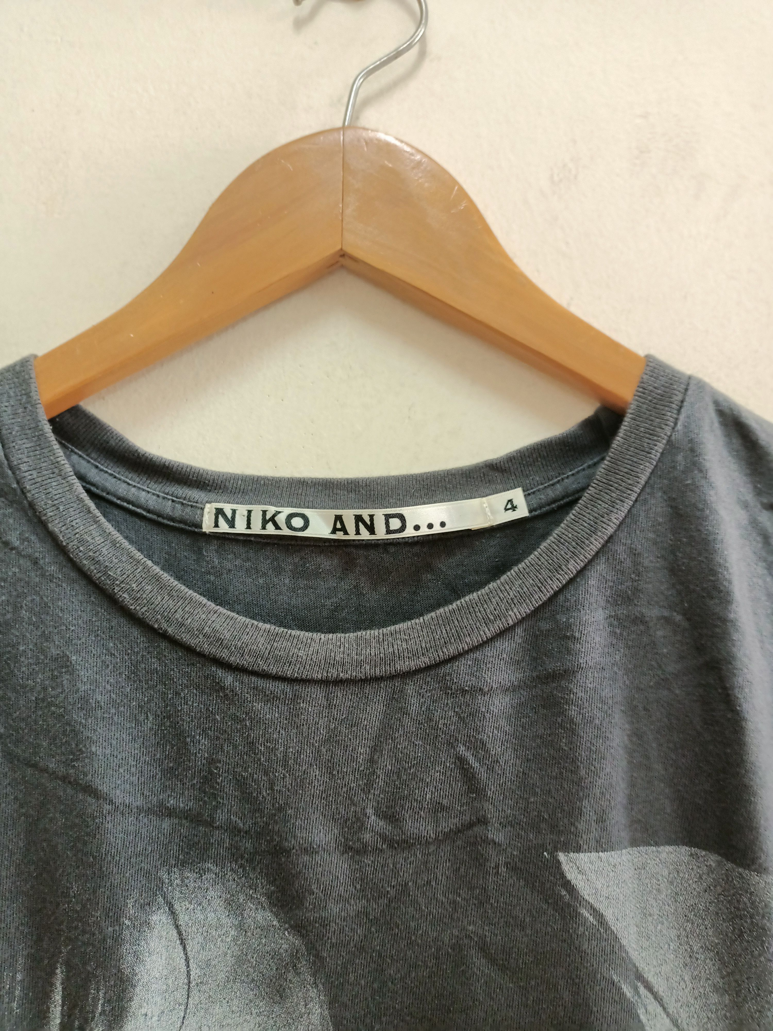 Japanese Brand Kurt Cobain t-shirt photo by Charles Peterson for Niko And Size US M / EU 48-50 / 2 - 2 Thumbnail
